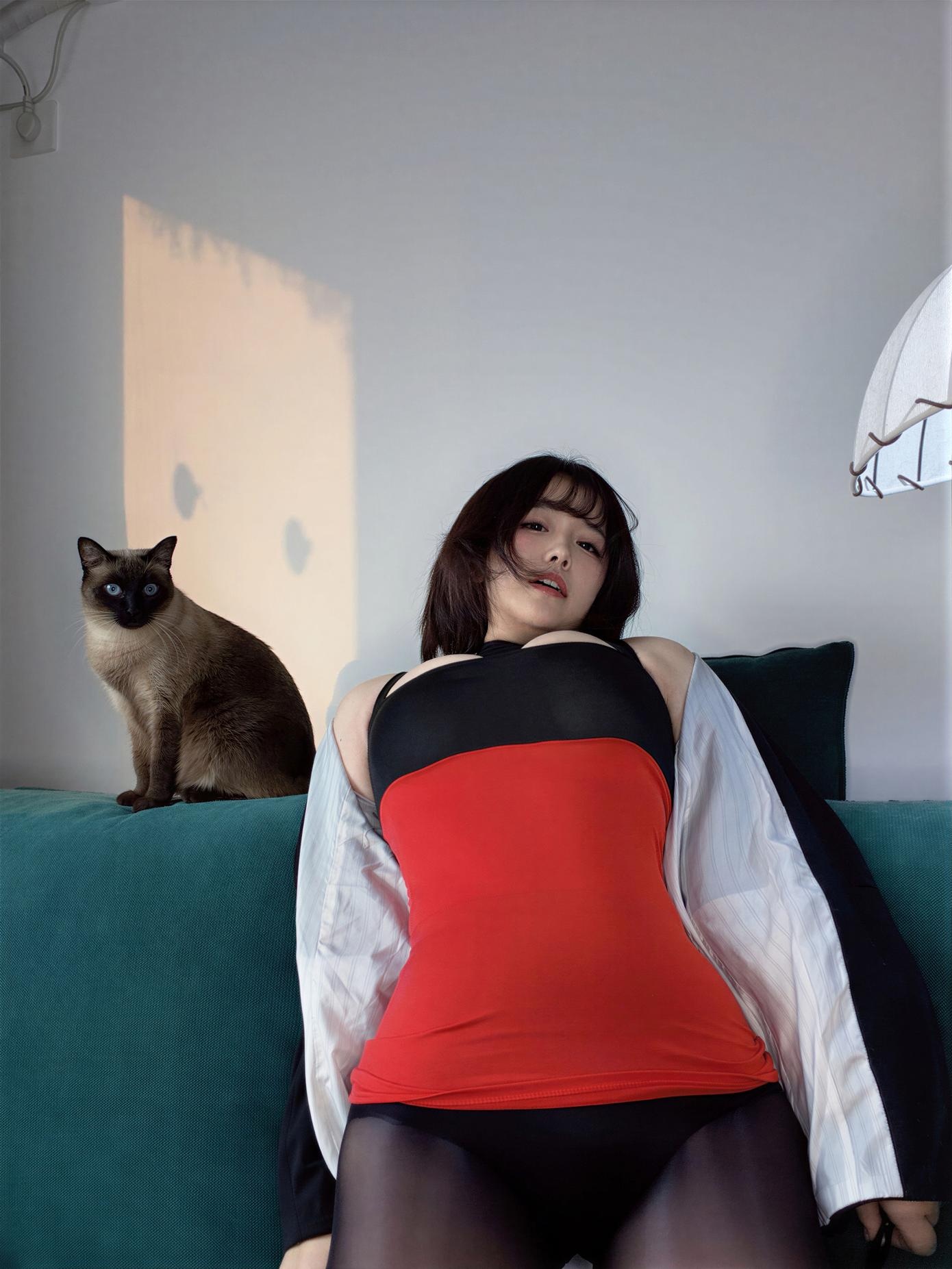 [사적인 공간] 아반 오늘 기분 좋음 - 회사원 셀카: 블랙 스타킹 몸매 셀카, 아름다운 다리 76P3V