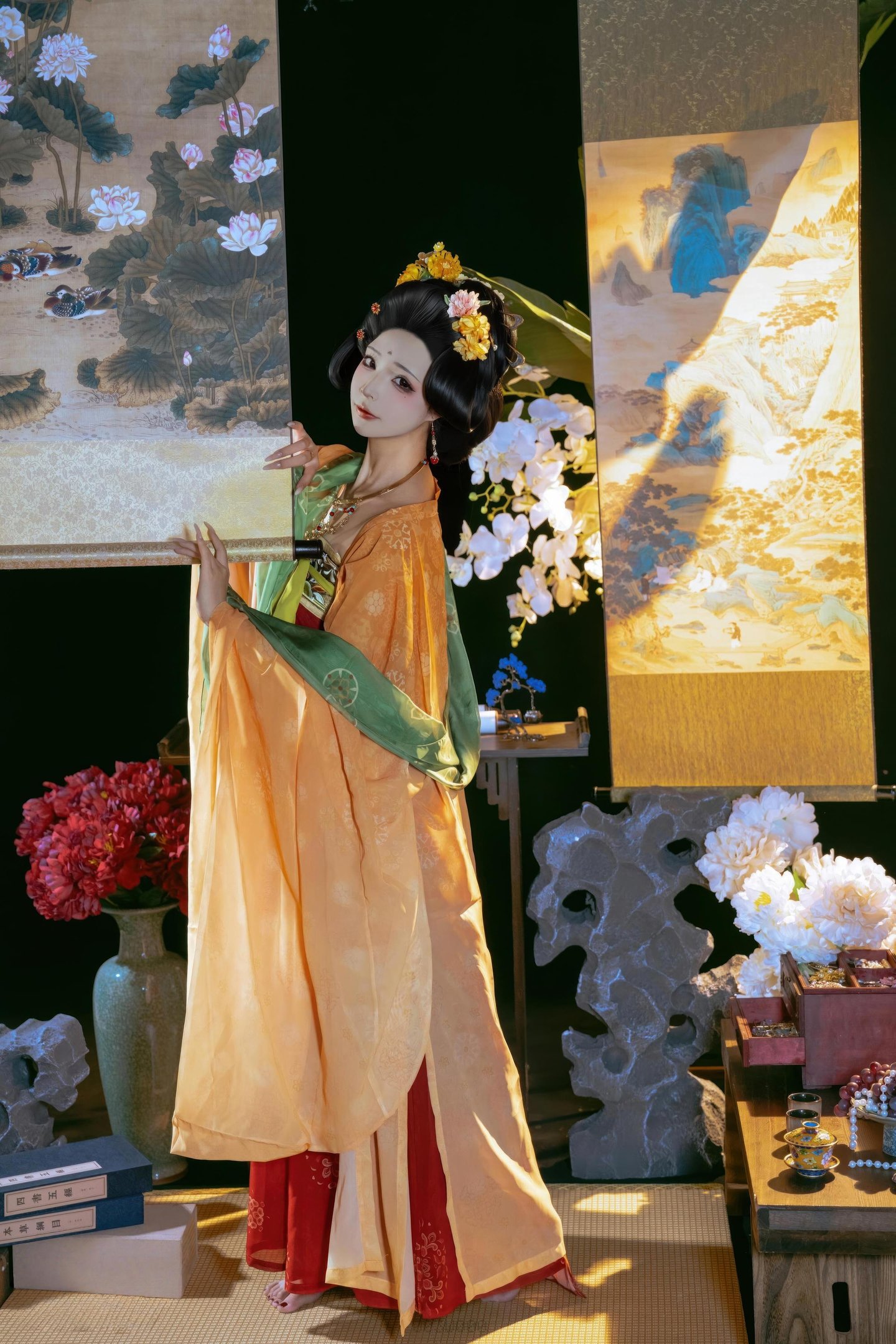 [私房] yuuhui玉汇 - Tiệc Đêm Đường Cung: Vẻ Đẹp Cổ Điển Với Thân Hình Gợi Cảm 136P