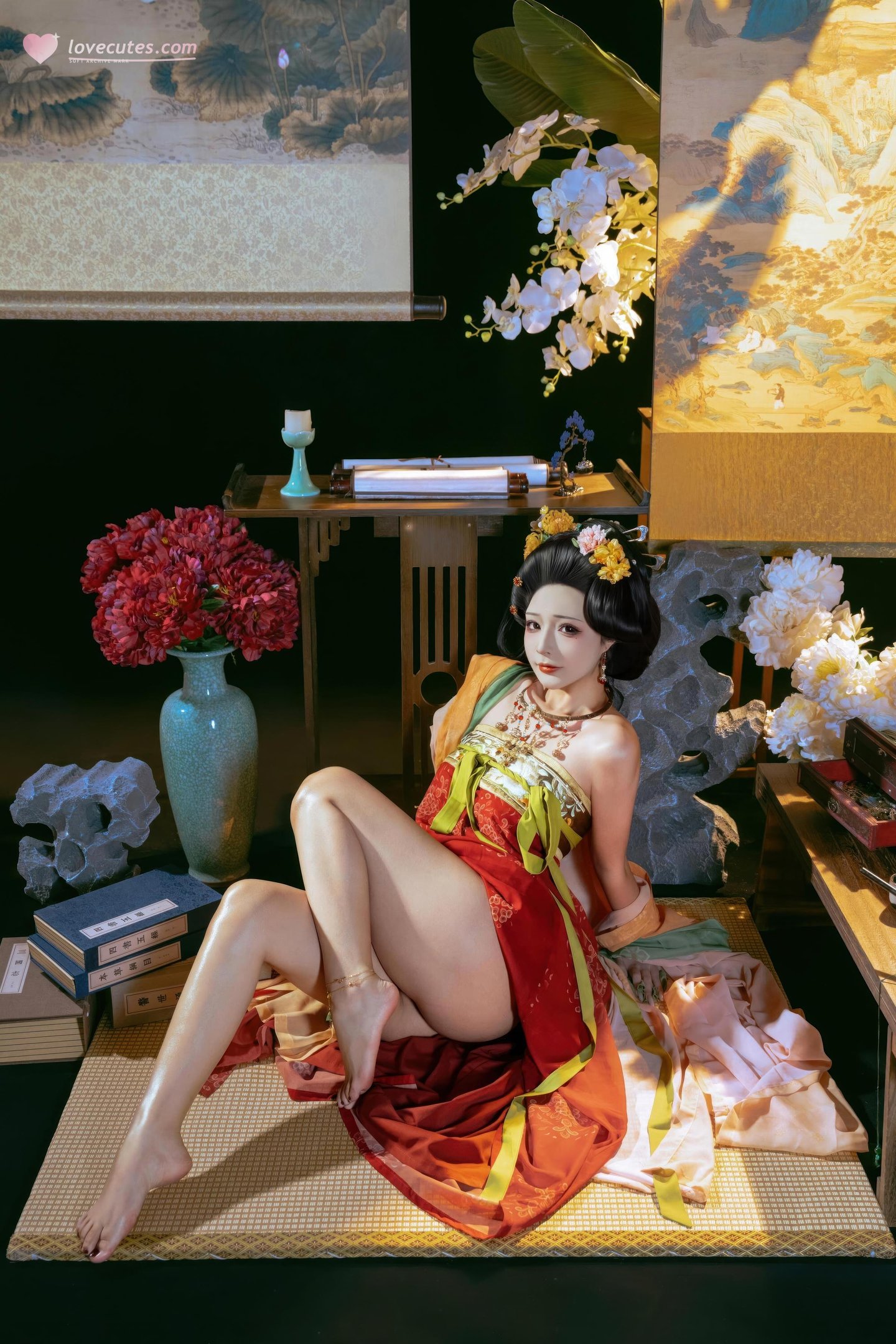 [私房] yuuhui玉汇 - Tiệc Đêm Đường Cung: Vẻ Đẹp Cổ Điển Với Thân Hình Gợi Cảm 136P