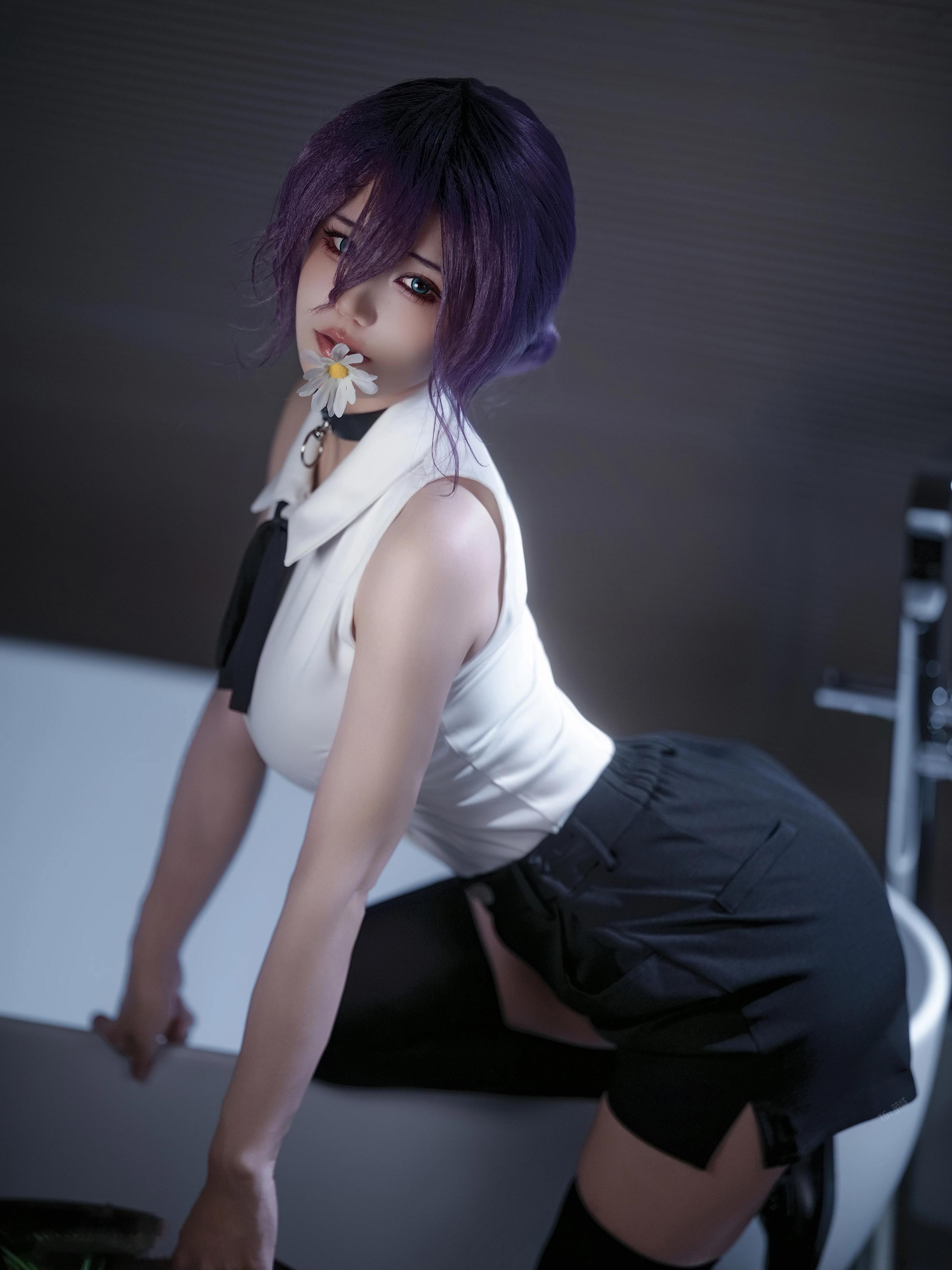 [คอสเพลย์] 小仓千代w - Chainsaw Man เลเซ่: ผมม่วง เสื้อเชิ้ตขาว ถุงน่องขาว การสร้างตัวละคร 32P