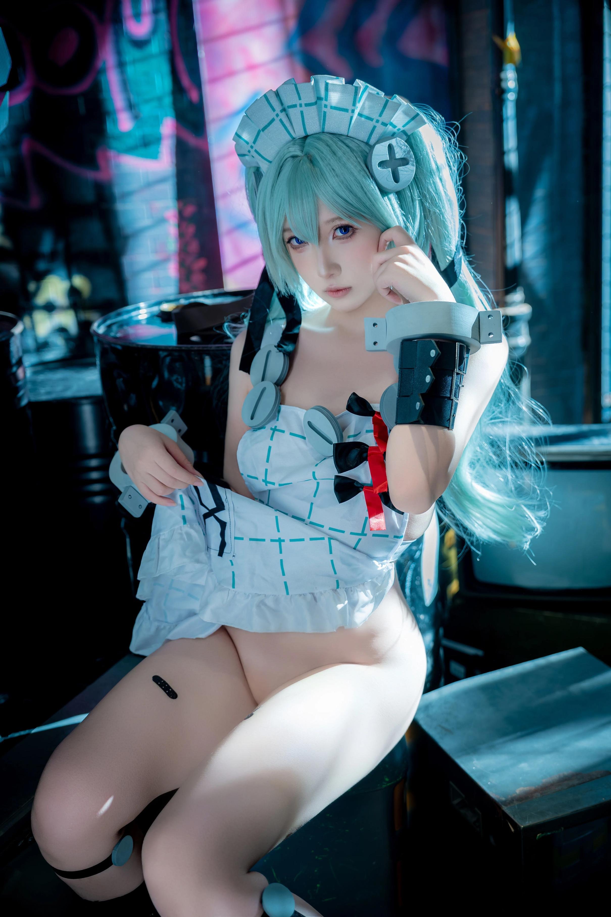 【コスプレ】小和甜酒 - 绝区零 可琳：緑髪メイドの機械シーン 69P