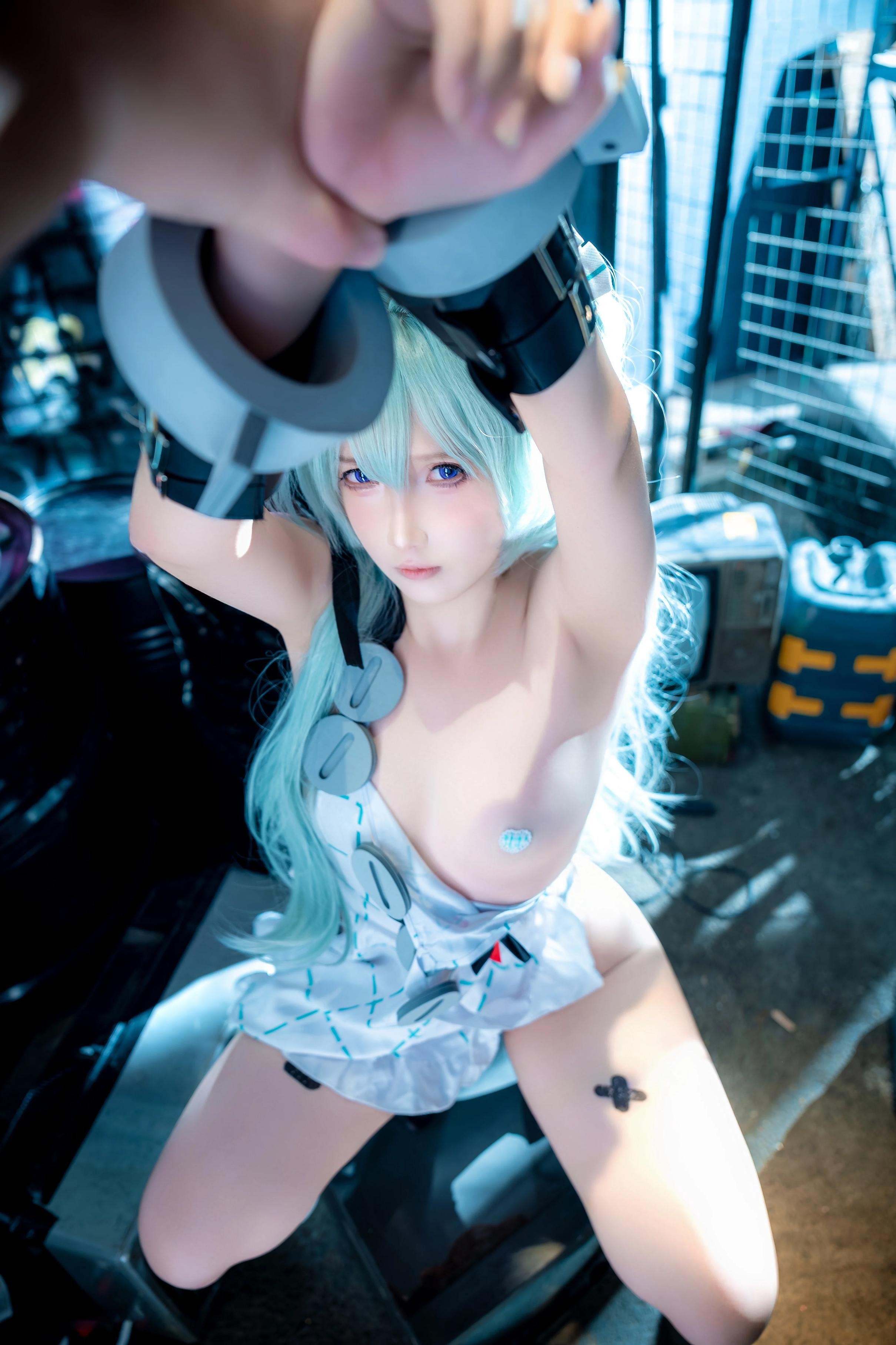 【コスプレ】小和甜酒 - 绝区零 可琳：緑髪メイドの機械シーン 69P