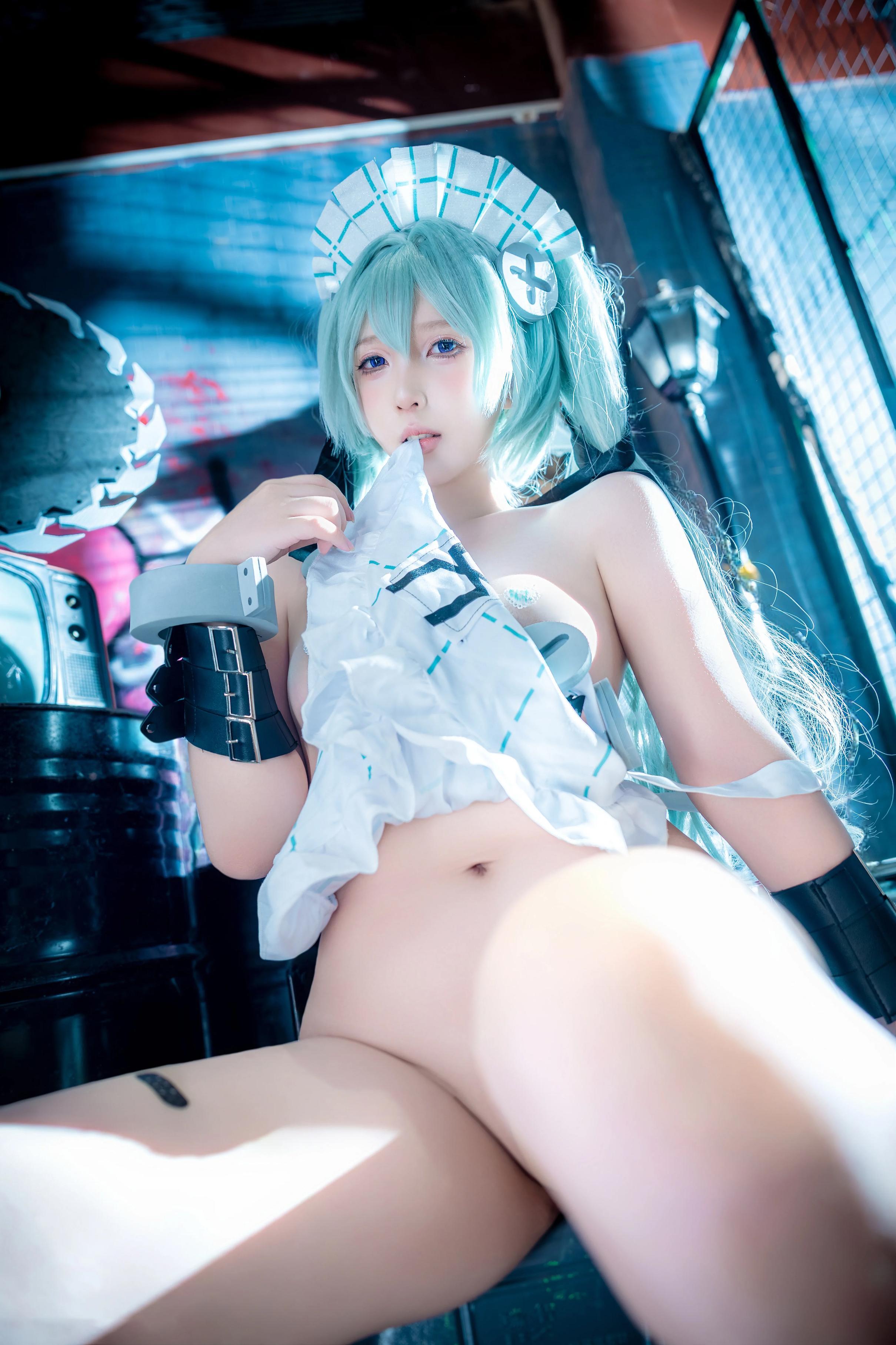 【コスプレ】小和甜酒 - 绝区零 可琳：緑髪メイドの機械シーン 69P