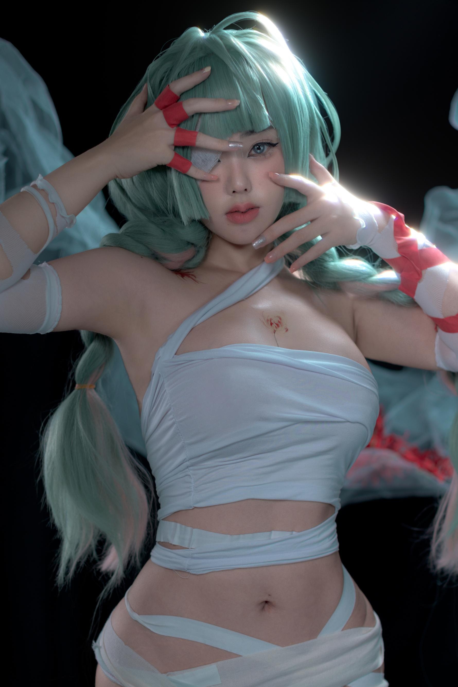 [cosplay] 钛合金TiTi - 弗洛洛：绿发白丝绑缚 巨乳角色还原 91P