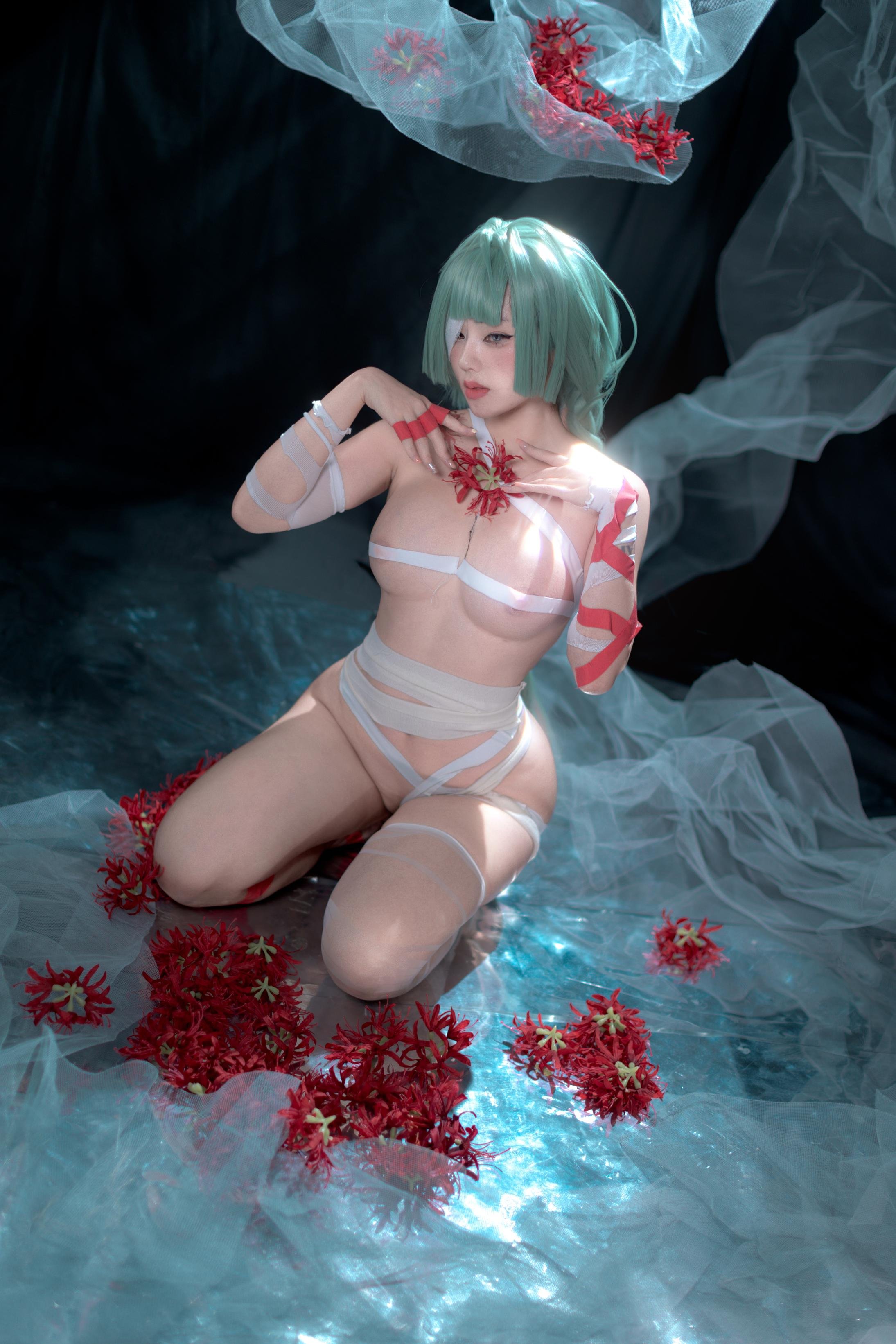 [cosplay] 钛合金TiTi - 弗洛洛：绿发白丝绑缚 巨乳角色还原 91P