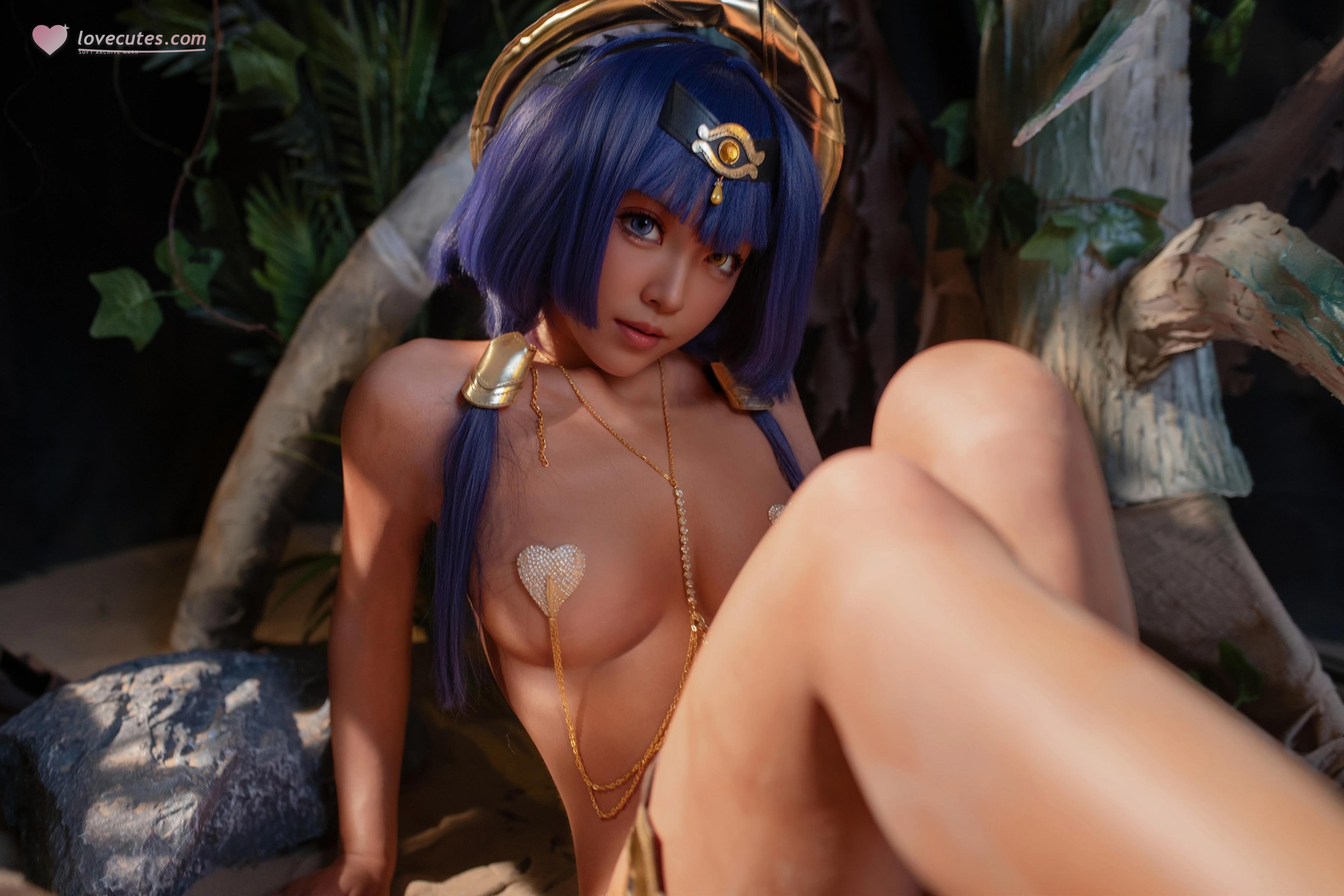 [Cosplay] Bangni - Genshin Impact Candace: Desert Gold High Heels with Revealing Back, 70P