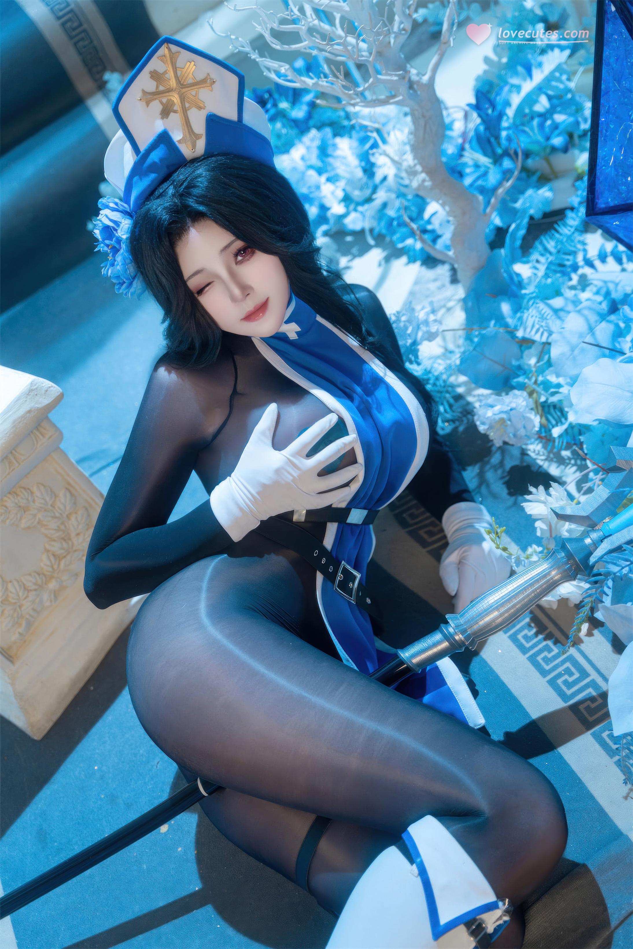 [cosplay] Natsuko夏夏子 - 梅登 冰玫瑰：藍白護士黑絲美腿角色還原 71P