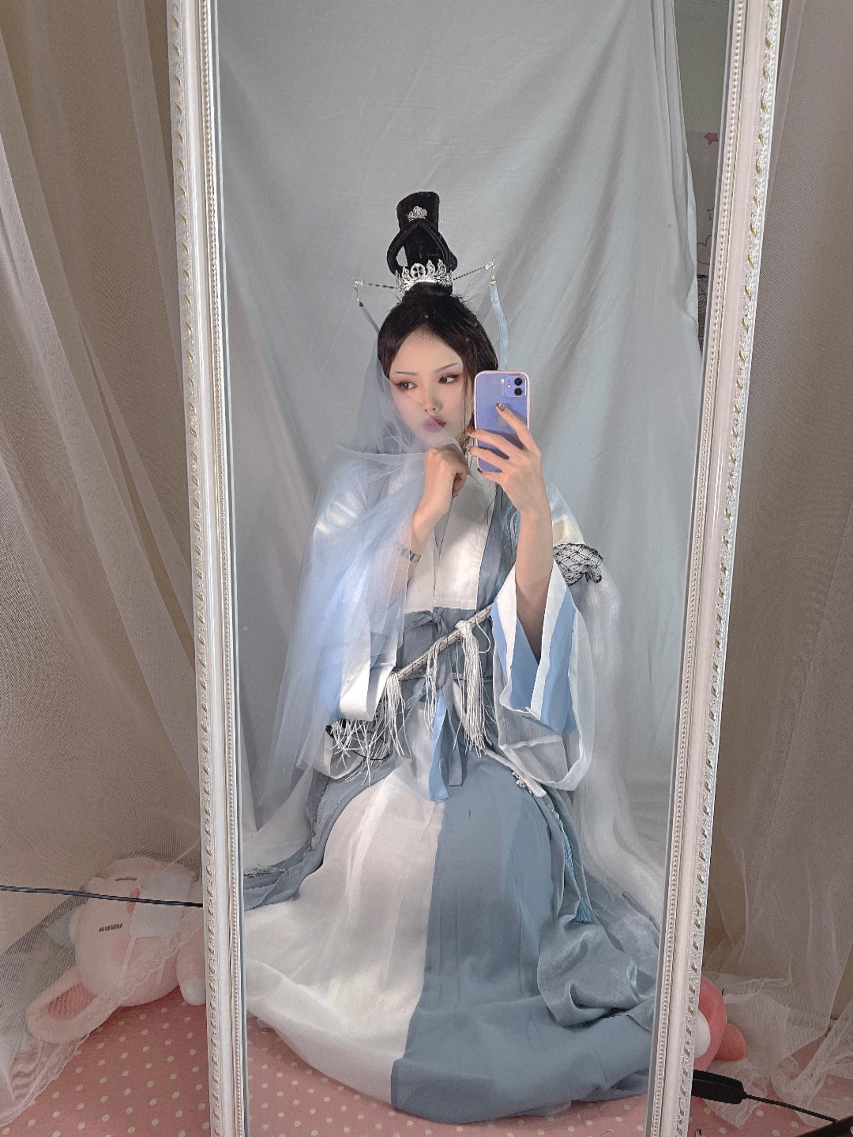 [ภาพถ่าย] ไทเทเนียมอัลลอย TiTi - ดอกเหมย: ชุดคลุมสีน้ำเงินขาว สวยเซ็กซี่ในสไตล์โบราณ 24P