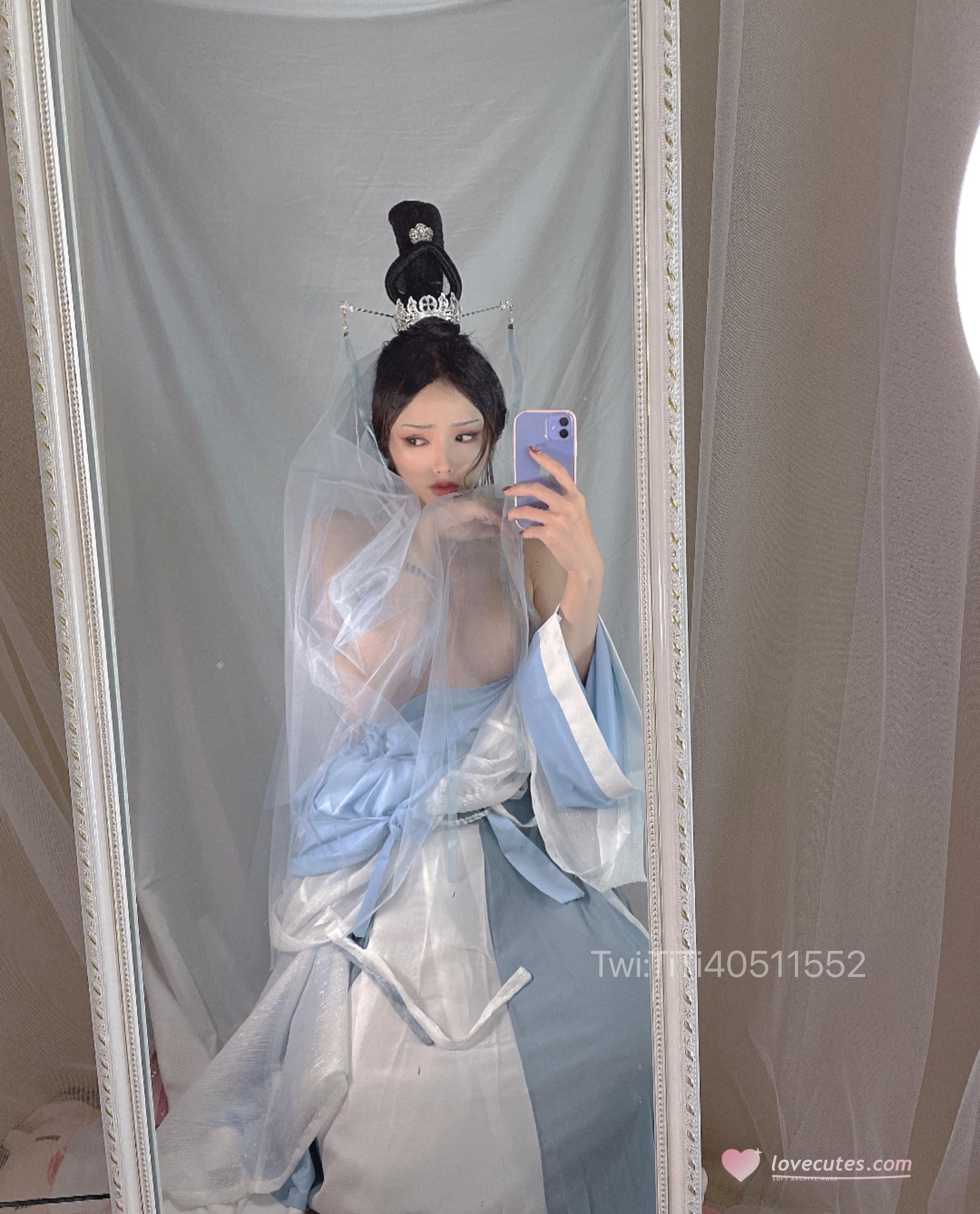 [Photos] Titanium Alloy TiTi - Daoist: Blue and White Robe with Low-Cut Beauty, Ancient Style Photoshoot 24P