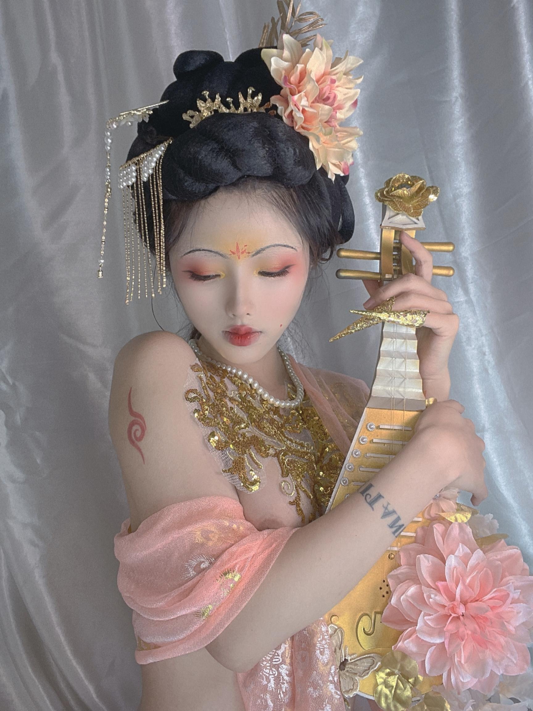 [私房] ไทเทเนียม TiTi - กุ้ยเฟย: ผ้าบางสีชมพูอ่อนกับอกเปลือยสวยงาม สไตล์โบราณ 32P