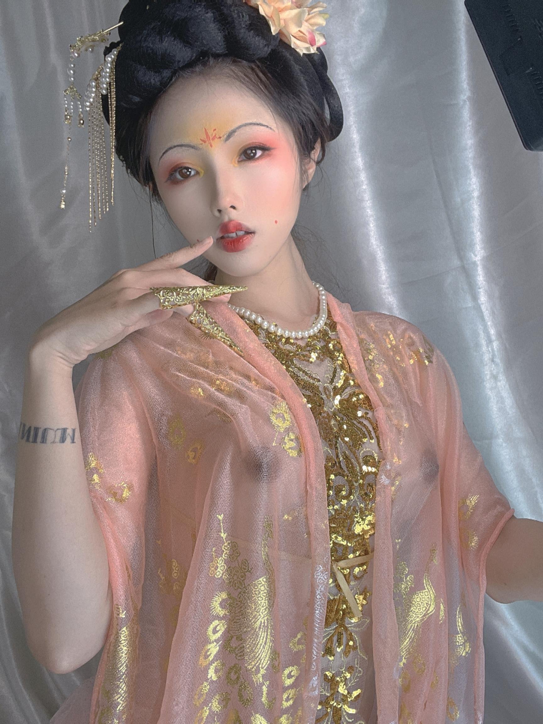 [私房] ไทเทเนียม TiTi - กุ้ยเฟย: ผ้าบางสีชมพูอ่อนกับอกเปลือยสวยงาม สไตล์โบราณ 32P