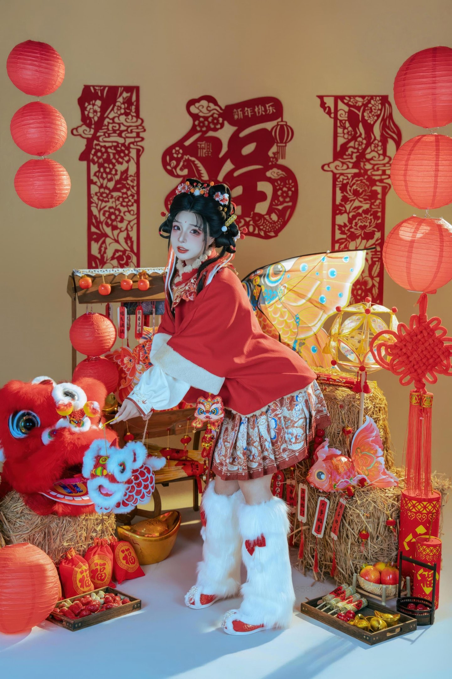 [私房] yuuhui玉匯 - 2026新春特輯 醒獅少女：新春醒獅貼紙遮點 大尺度 131P2V