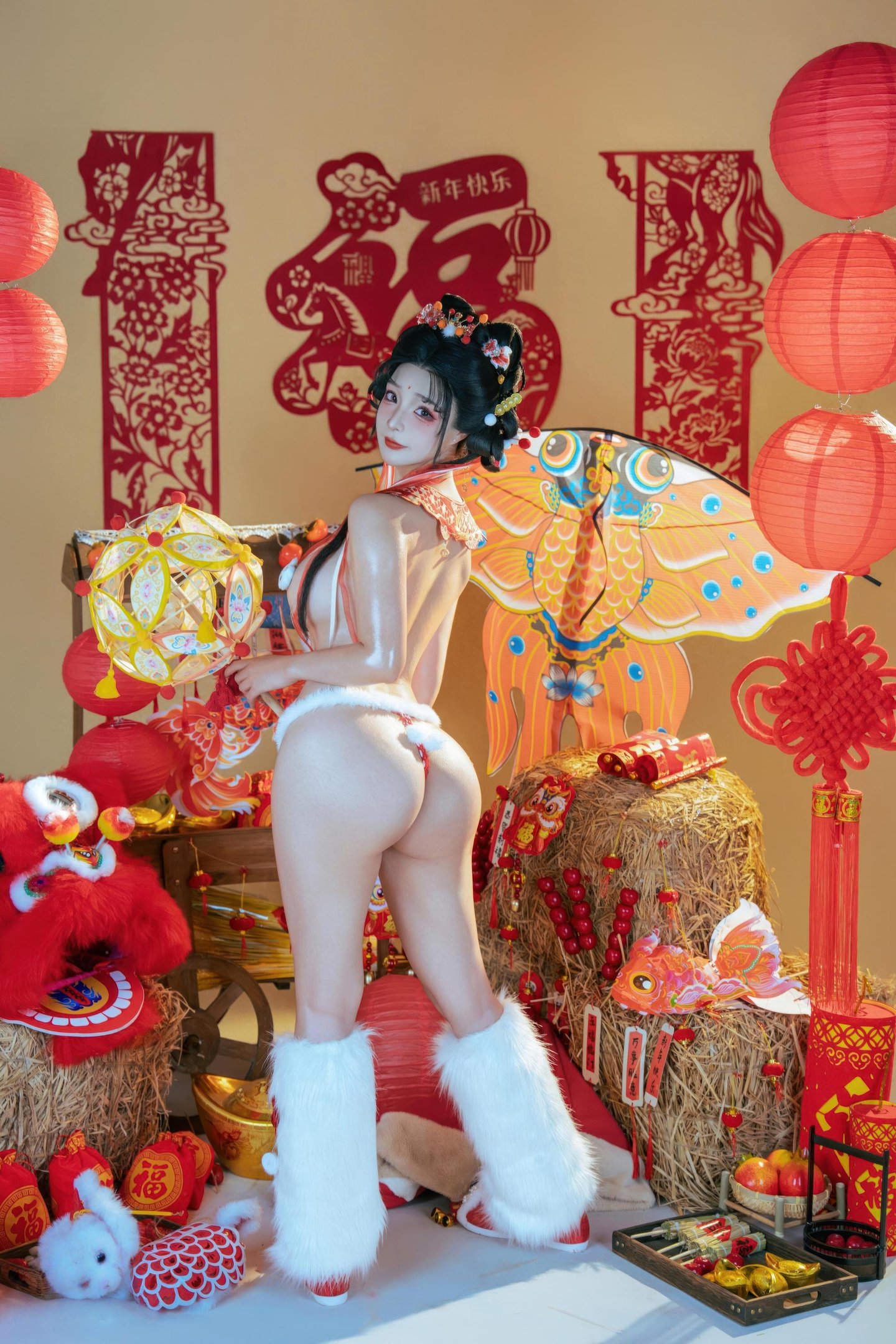[私房] yuuhui玉汇 - 2026新春特辑 醒狮少女：新春醒狮贴纸遮点 大尺度 131P2V