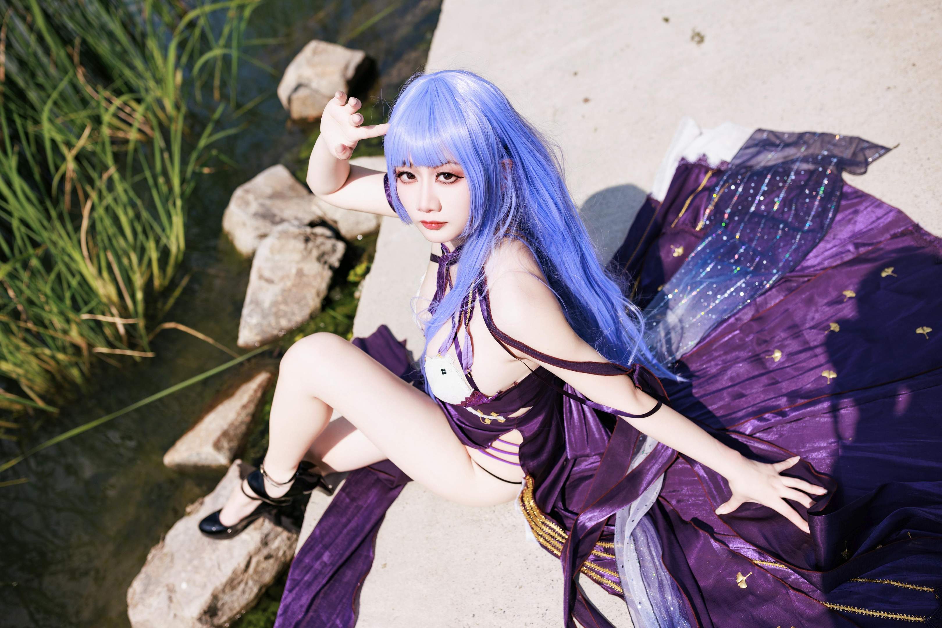 [Cosplay] A Xue Xue - Daito Dress: Purple Hair, Revealing Dress, Beautiful Legs, Character Recreation 78P