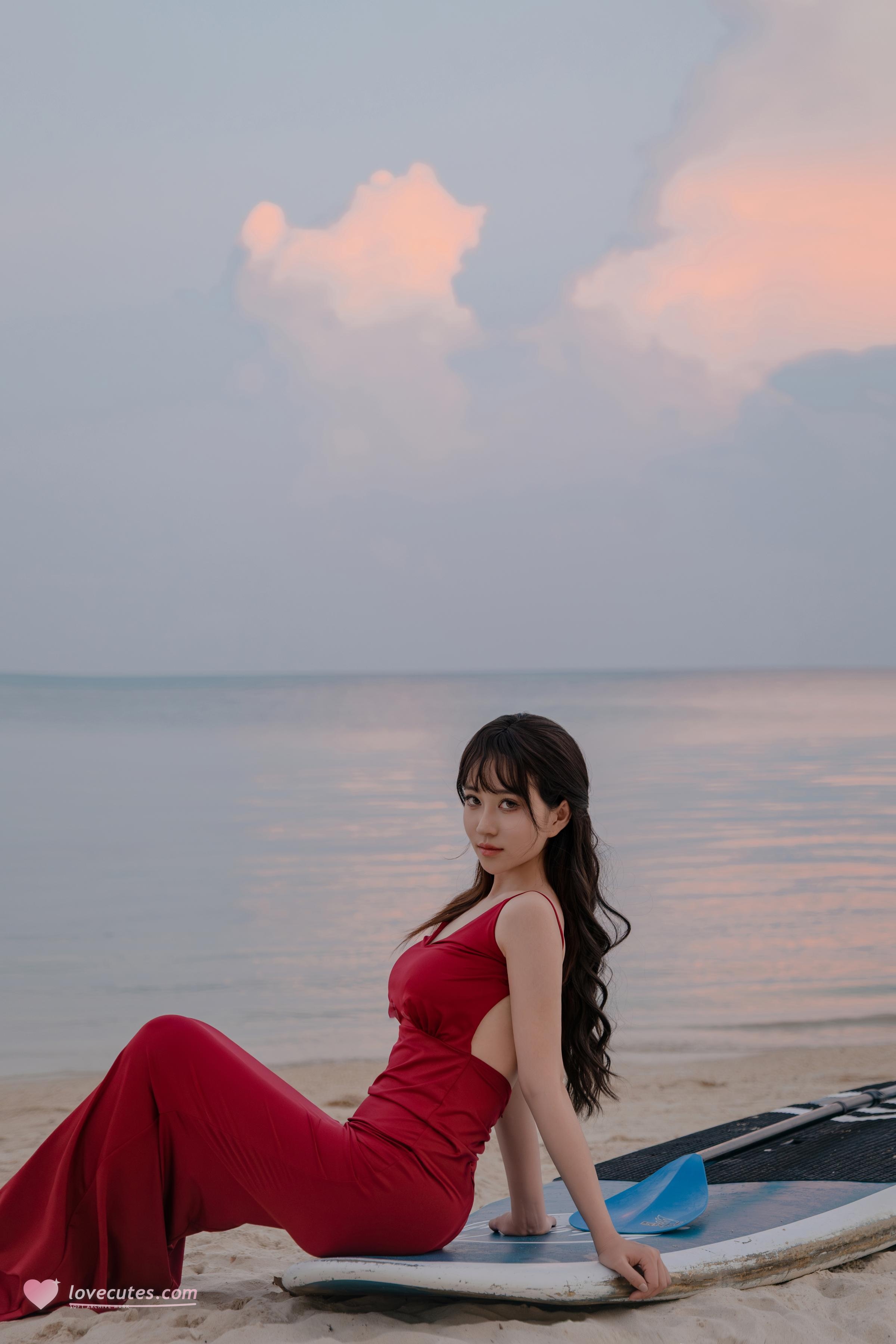 [私房] ปีต่อปี Nnian - คำพบ: ชุดแดงริมสระน้ำวันหยุด 80P