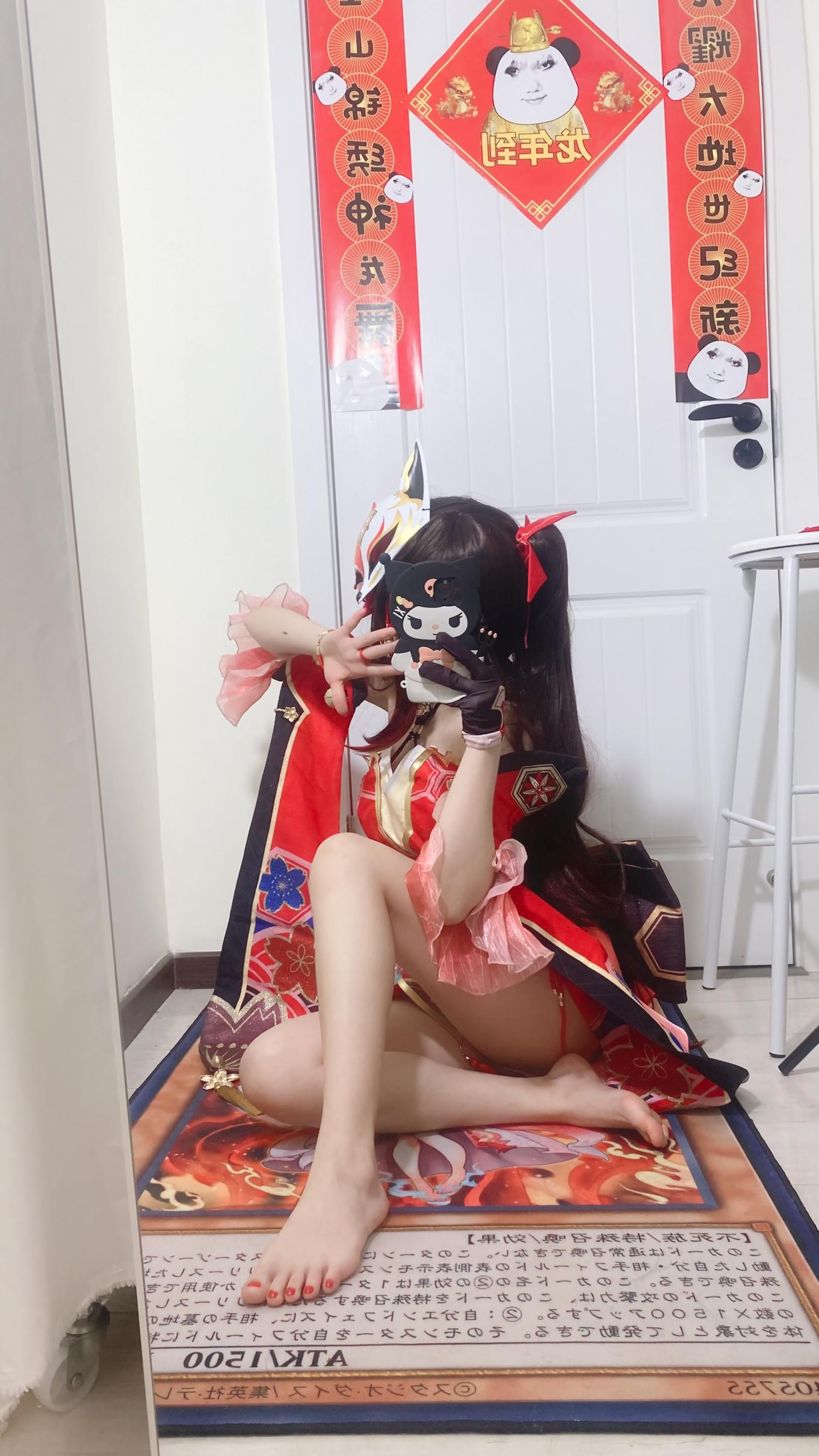 [คอสเพลย์] 白栎Shirly - 崩坏星穹铁道 花火: ขาเรียวสวยในถุงน่องดำขาว 53P3V