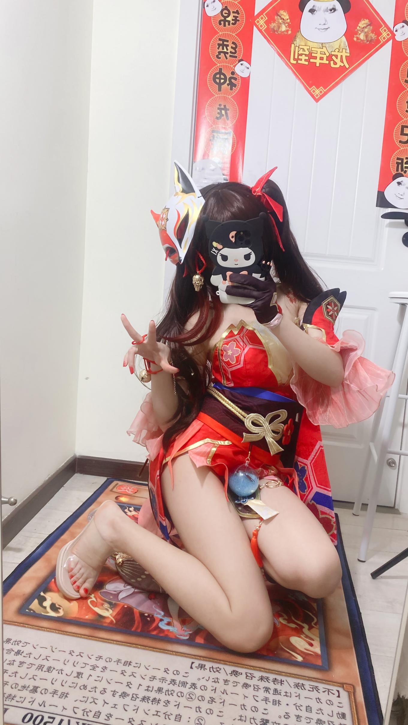 [Cosplay] Shirly - Honkai: Star Rail Fireworks: Black and White Stockings with Stunning Legs 53P3V