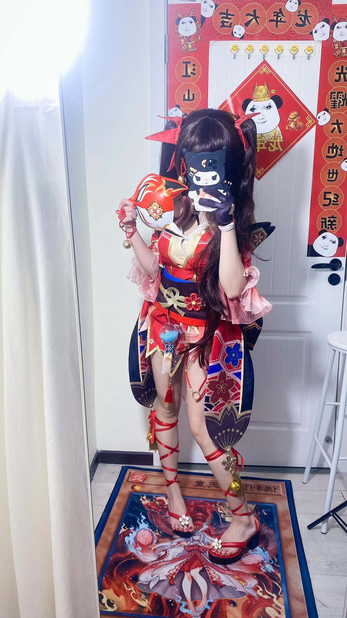 [costume扮演] 白栎Shirly - 崩壞星穹鐵道 花火：黑白絲襪美腿足控還原 53P3V
