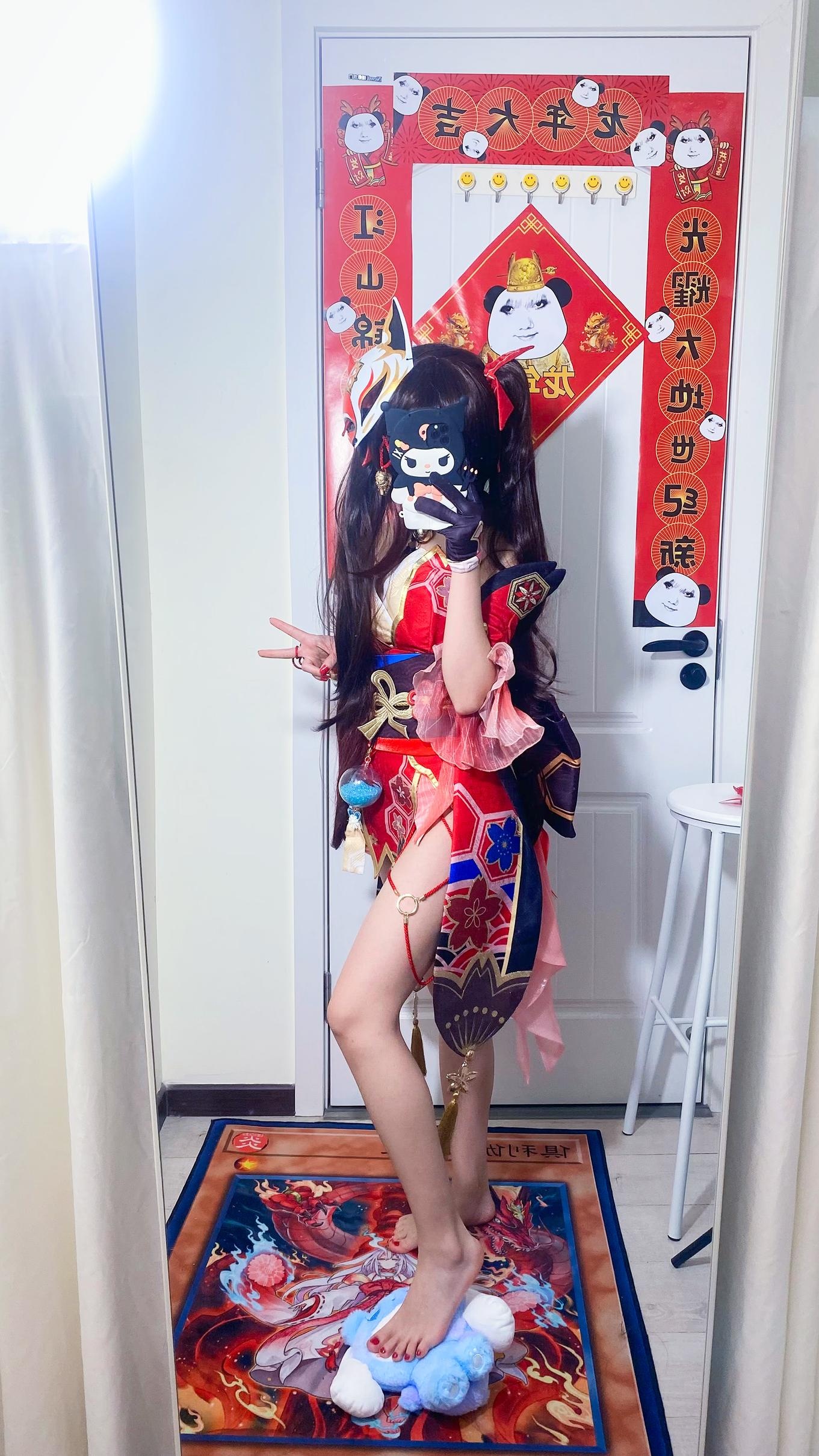 [costume扮演] 白栎Shirly - 崩壞星穹鐵道 花火：黑白絲襪美腿足控還原 53P3V