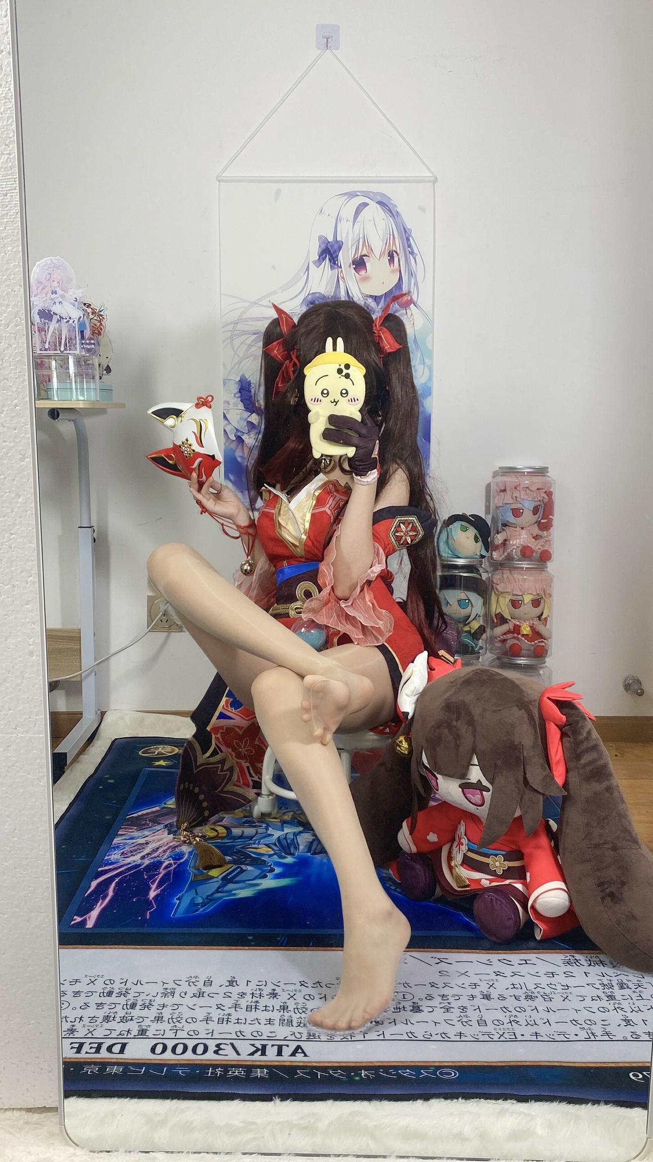 [cosplay] 白栎Shirly - 崩坏星穹铁道 花火：黑白丝袜美腿足控还原 53P3V