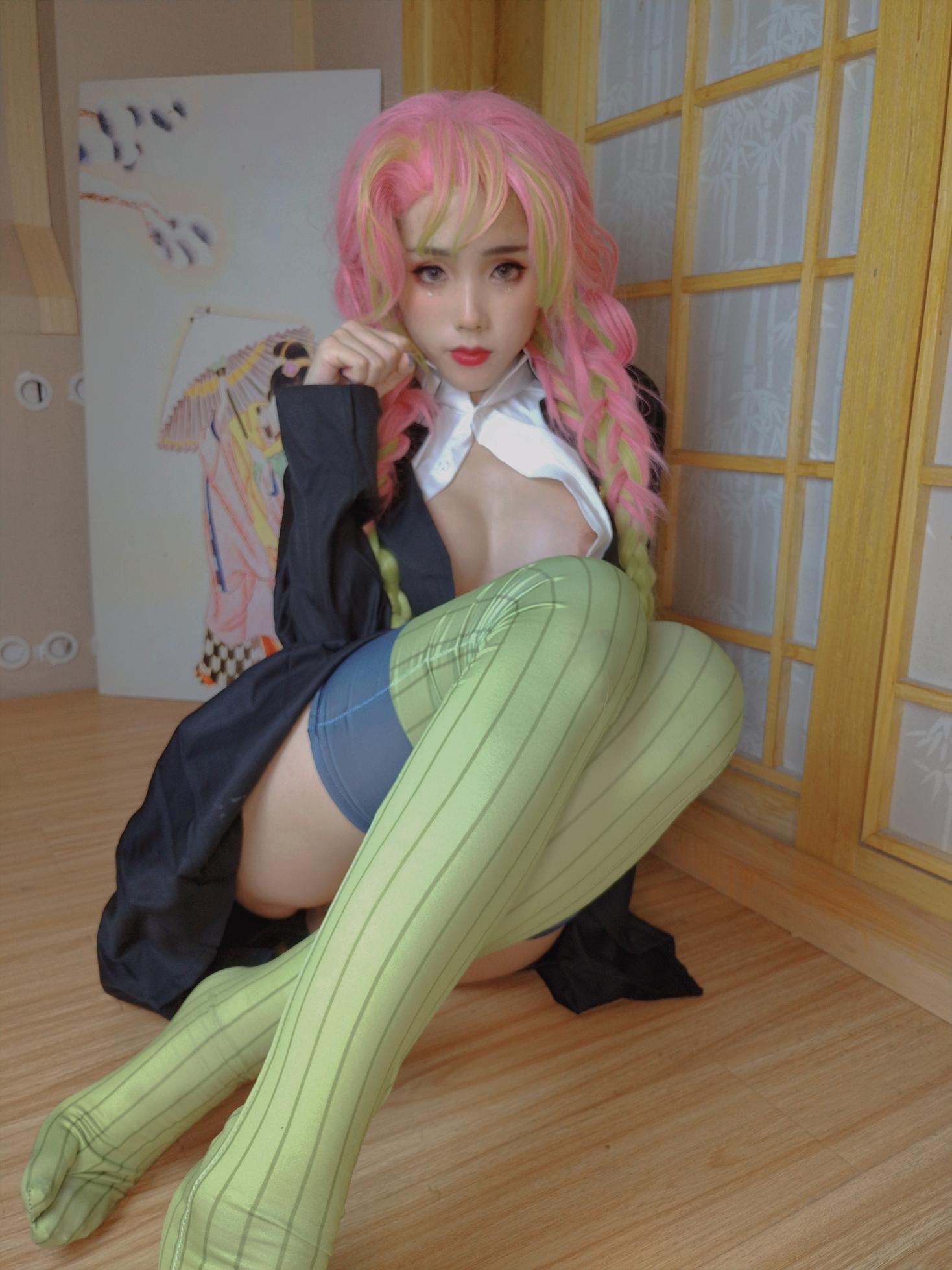 [costume] チタン合金TiTi - 鬼滅の刃 甘露寺蜜璃：温泉裸身巨乳恋柱再現 46P1V