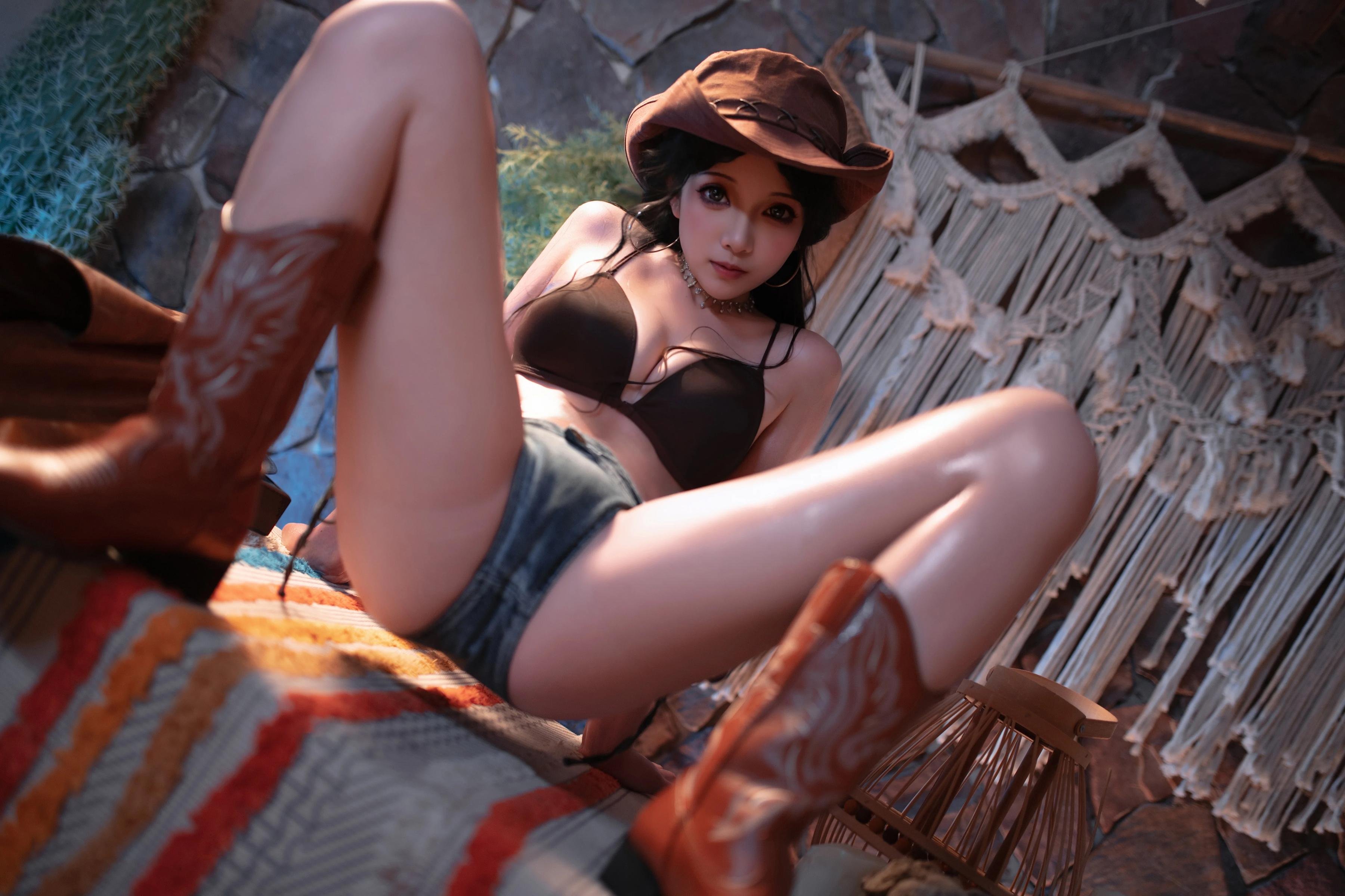 [Photos] Bangni 邦尼 - Busy Cowboy: Cowboy Hat, Bikini, and Stunning Legs Photoshoot 79P