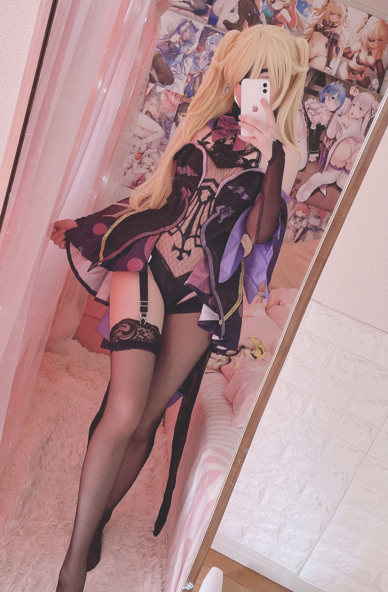 [cosplay] 习呆呆 - 原神 菲谢尔：黑丝露点全裸大尺度还原 28P2V