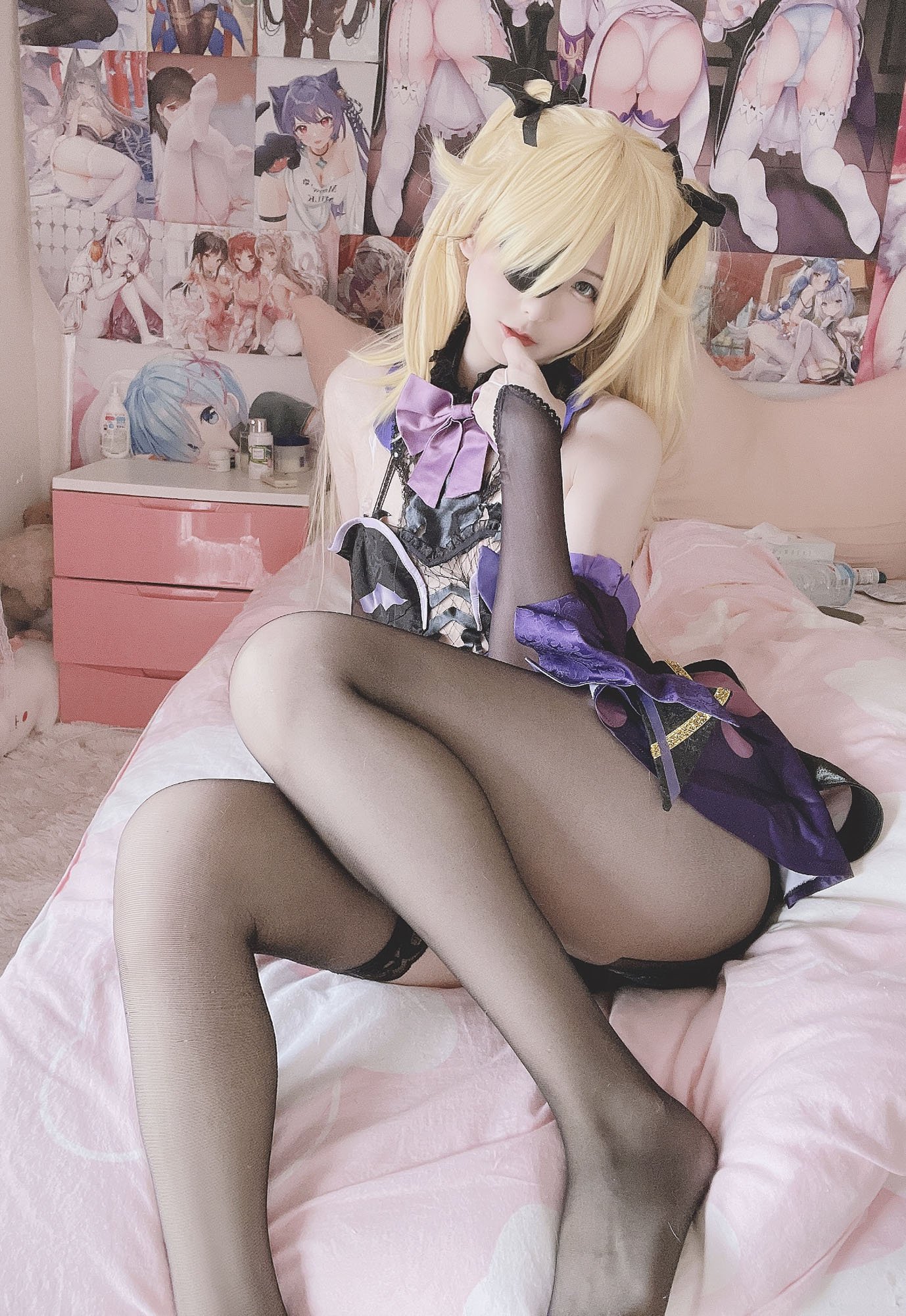 【コスプレ】習呆呆 - 原神 フィッシュル：黒ストッキング露出全裸大尺度再現 28P2V