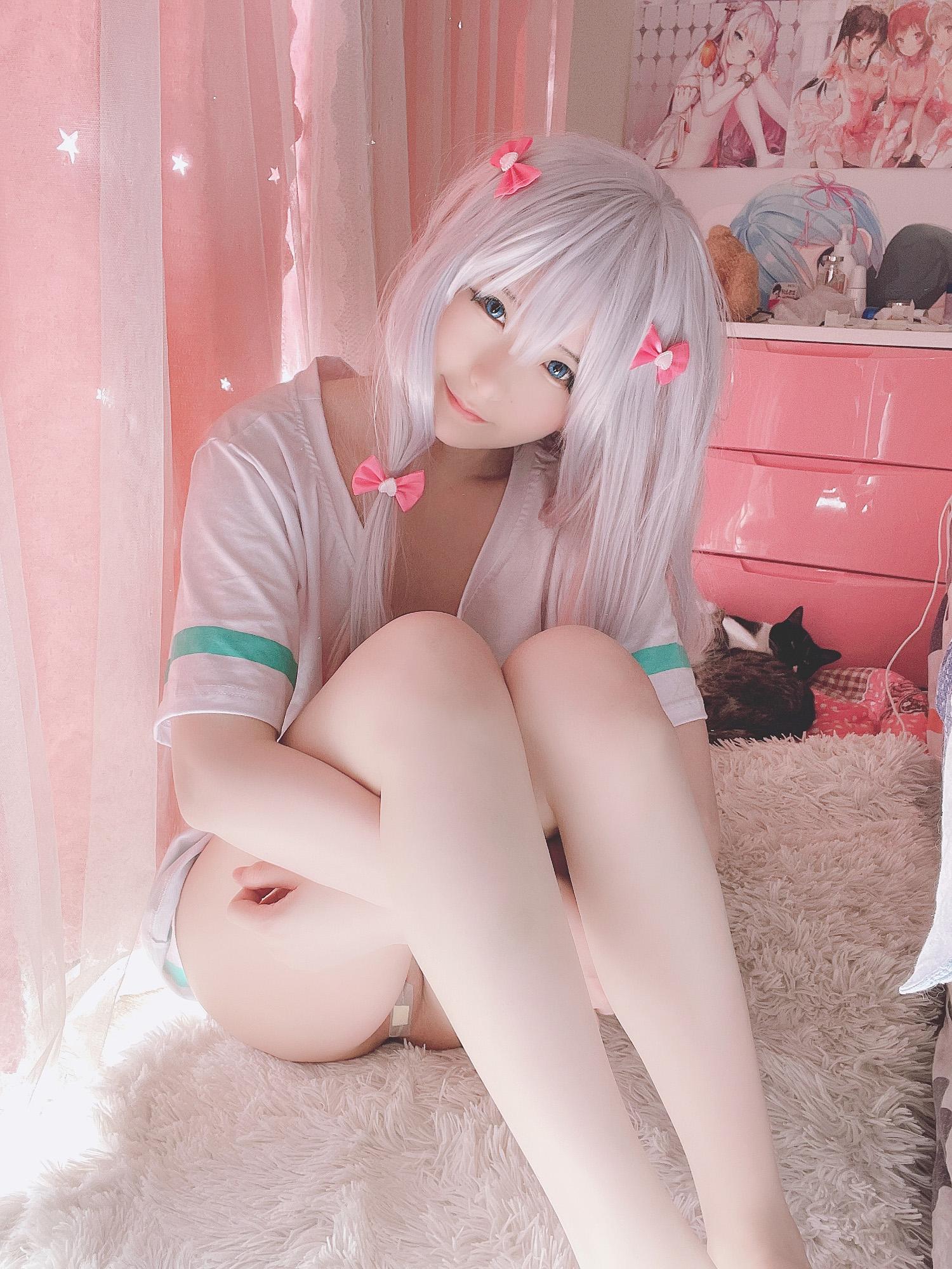 '[cosplay] 习呆呆 - Izumi Sagiri: Bộ đồ ngủ hồng tái hiện nóng bỏng 64P1V'