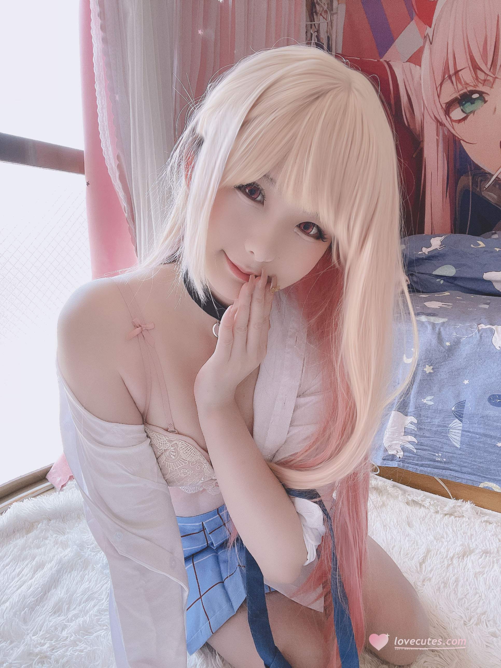 [Cosplay] Xidai Dai - Kitagawa Aimu: Stunning Uniform, Beautiful Legs, and Bold Rear Reveal 22P2V