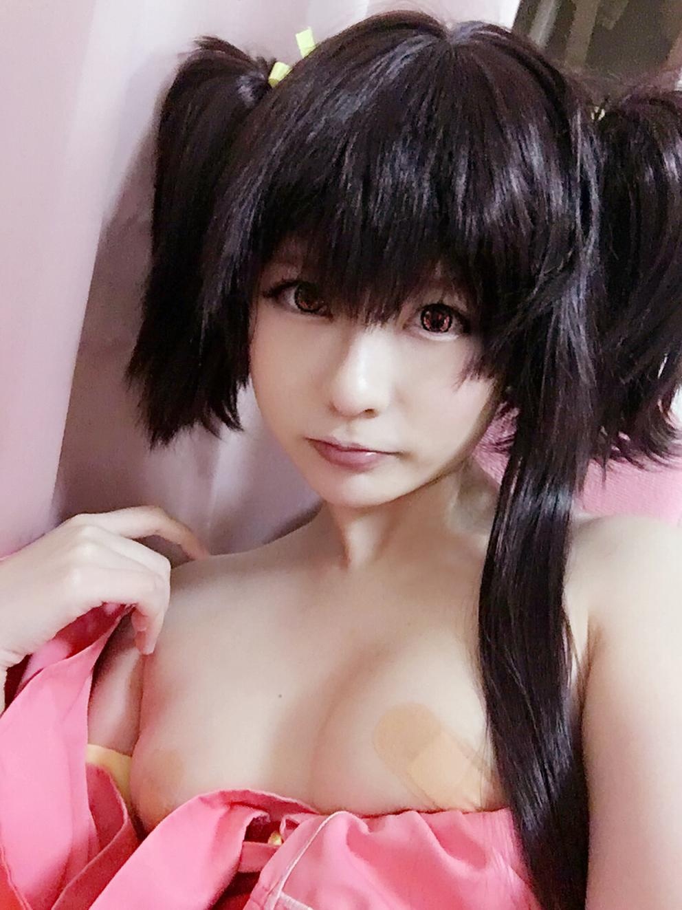 [cosplay] 习呆呆 - 甲铁城的卡巴内瑞 无名：粉衣露点美腿大尺度还原 36P3V