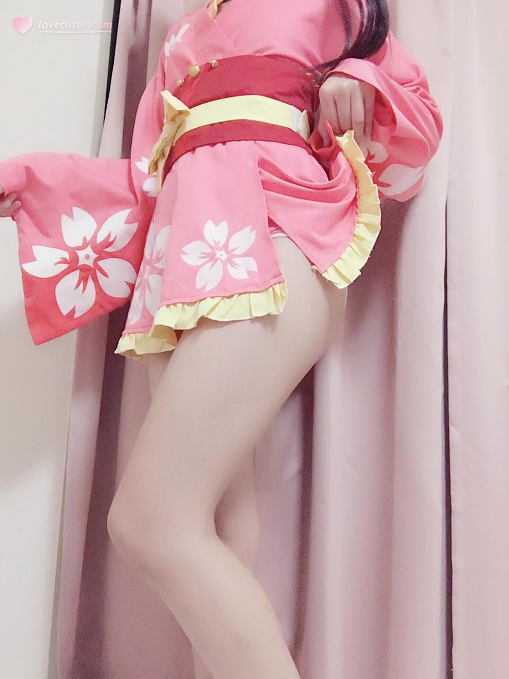 [cosplay] 习呆呆 - 甲铁城的卡巴内瑞 无名：粉衣露点美腿大尺度还原 36P3V