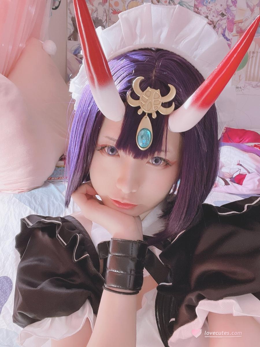 [cosplay] 习呆呆 - 酒吞童子：鬼角黑丝开档大尺度还原 47P2V