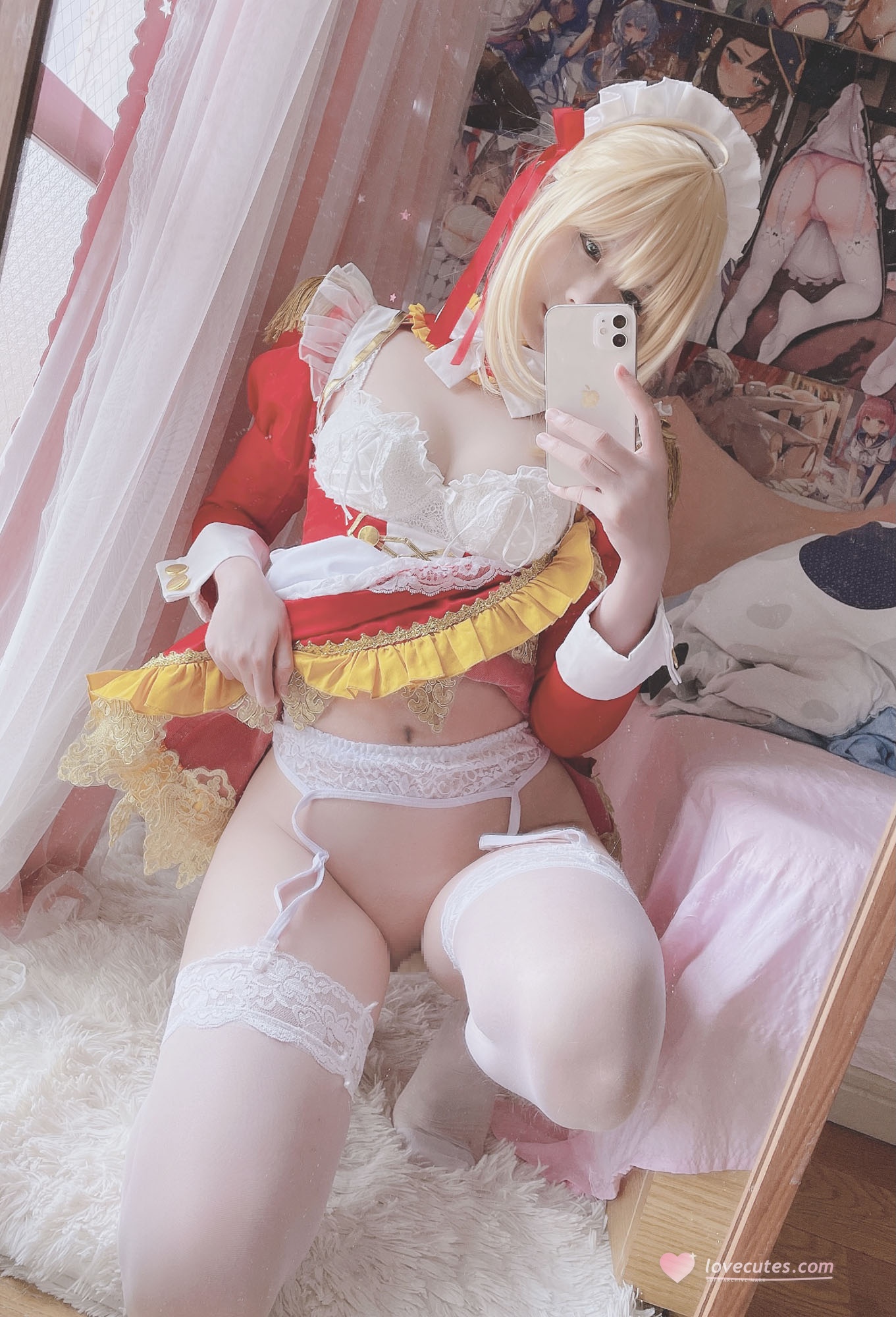 [Cosplay] Shy Daze - Fate Nero Maid: Stunning Red and White Maid with White Stockings, 30P2V