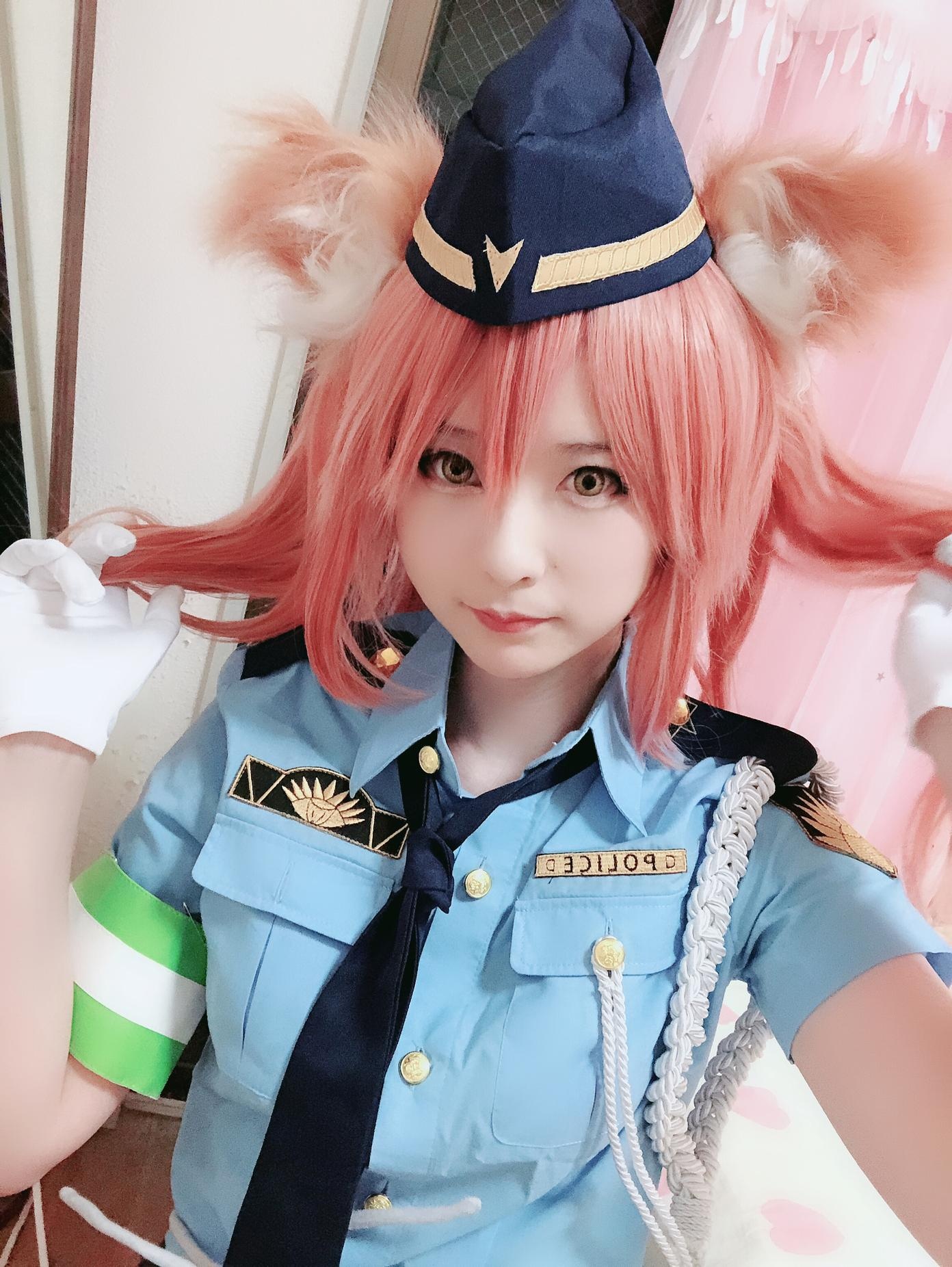 [cosplay] 习呆呆 - Fate 玉藻前：警服兽耳黑丝美腿还原 27P2V