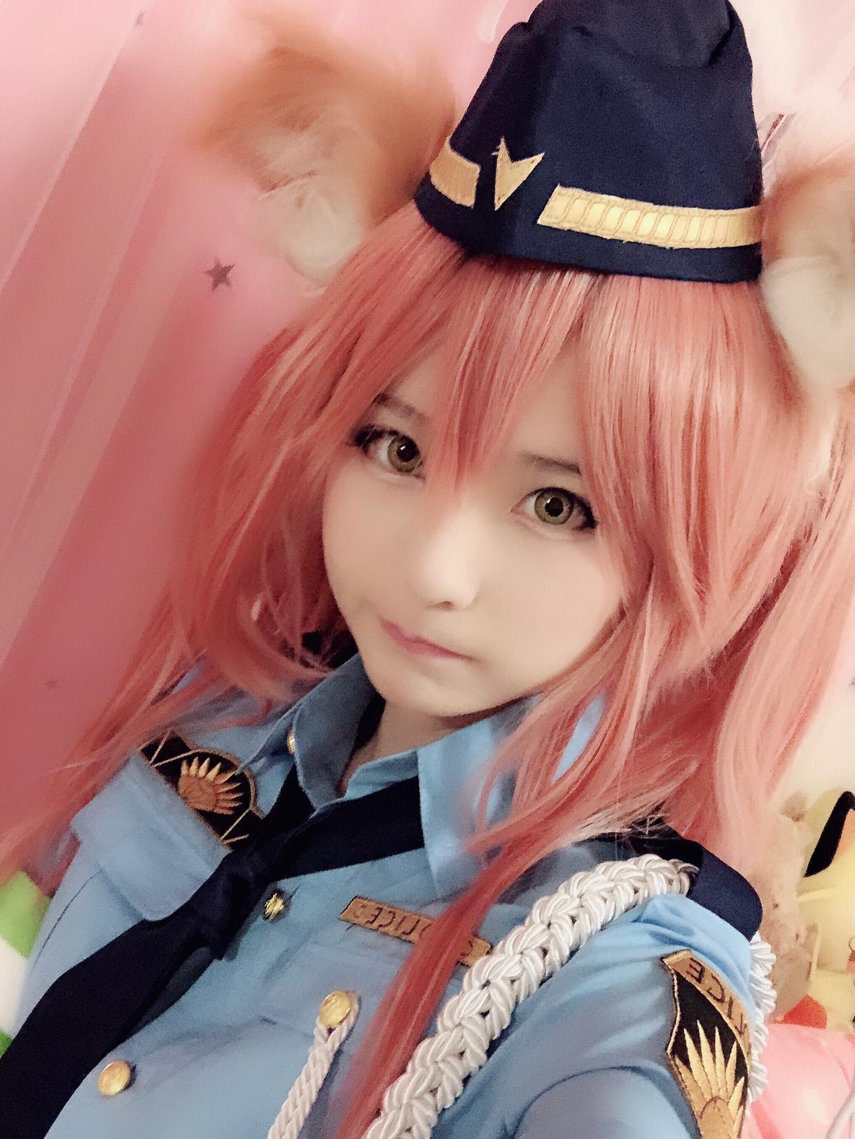 [cosplay] 习呆呆 - Fate 玉藻前：警服兽耳黑丝美腿还原 27P2V