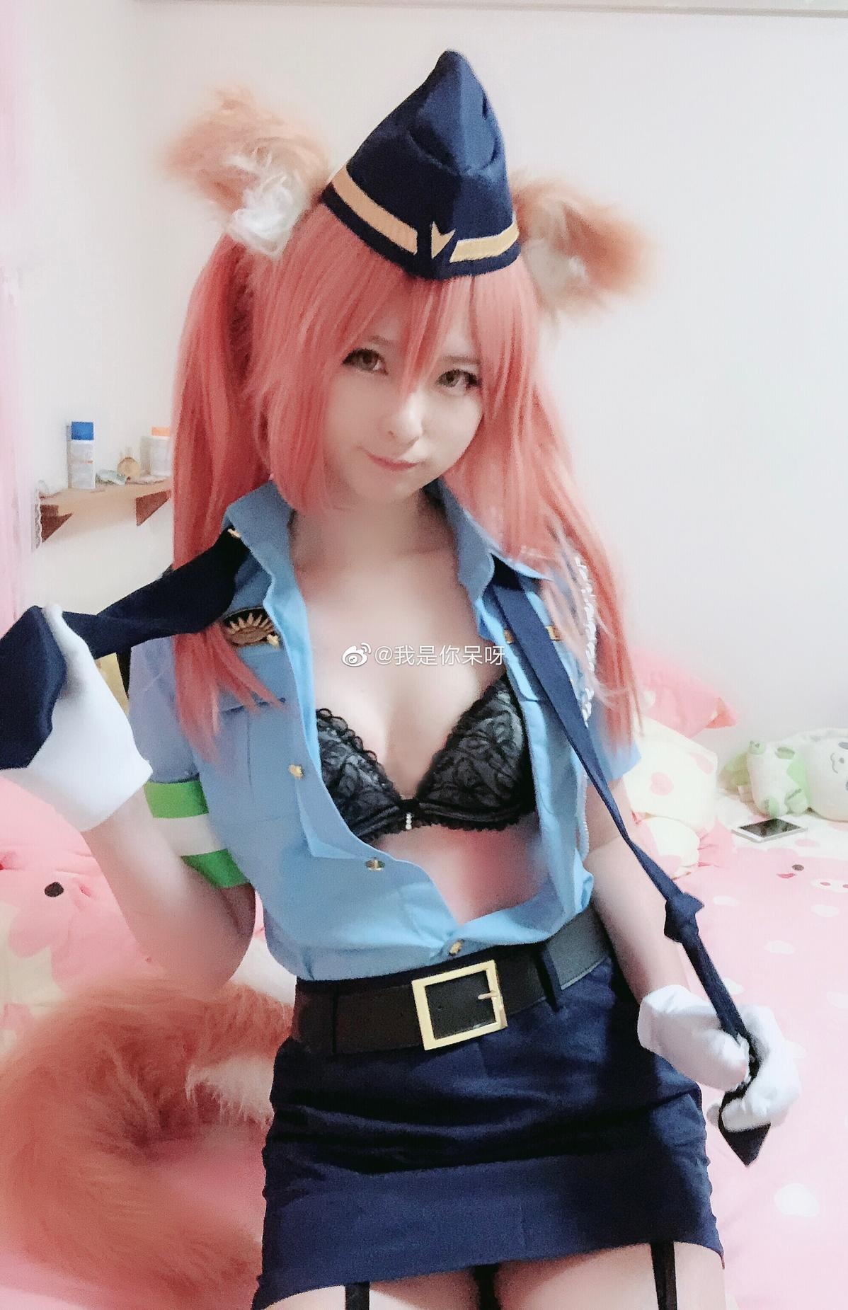 [Cosplay] Xi Daidai - Fate Tamamo-no-Mae: Police Uniform, Animal Ears, Black Stockings, Beautiful Legs Restoration 27P2V