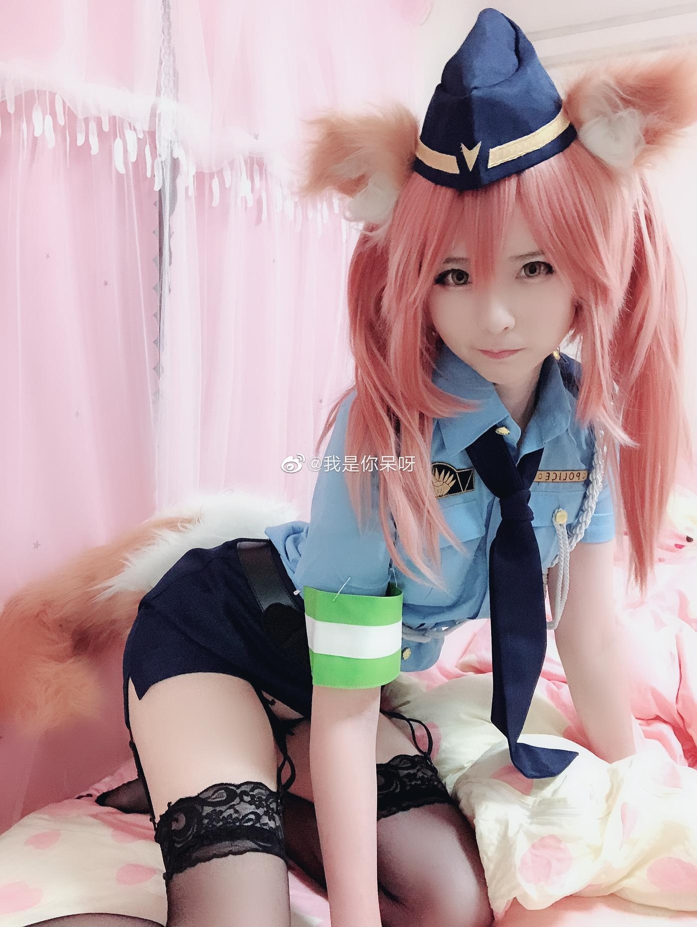 [cosplay] 习呆呆 - Fate 玉藻前：警服兽耳黑丝美腿还原 27P2V