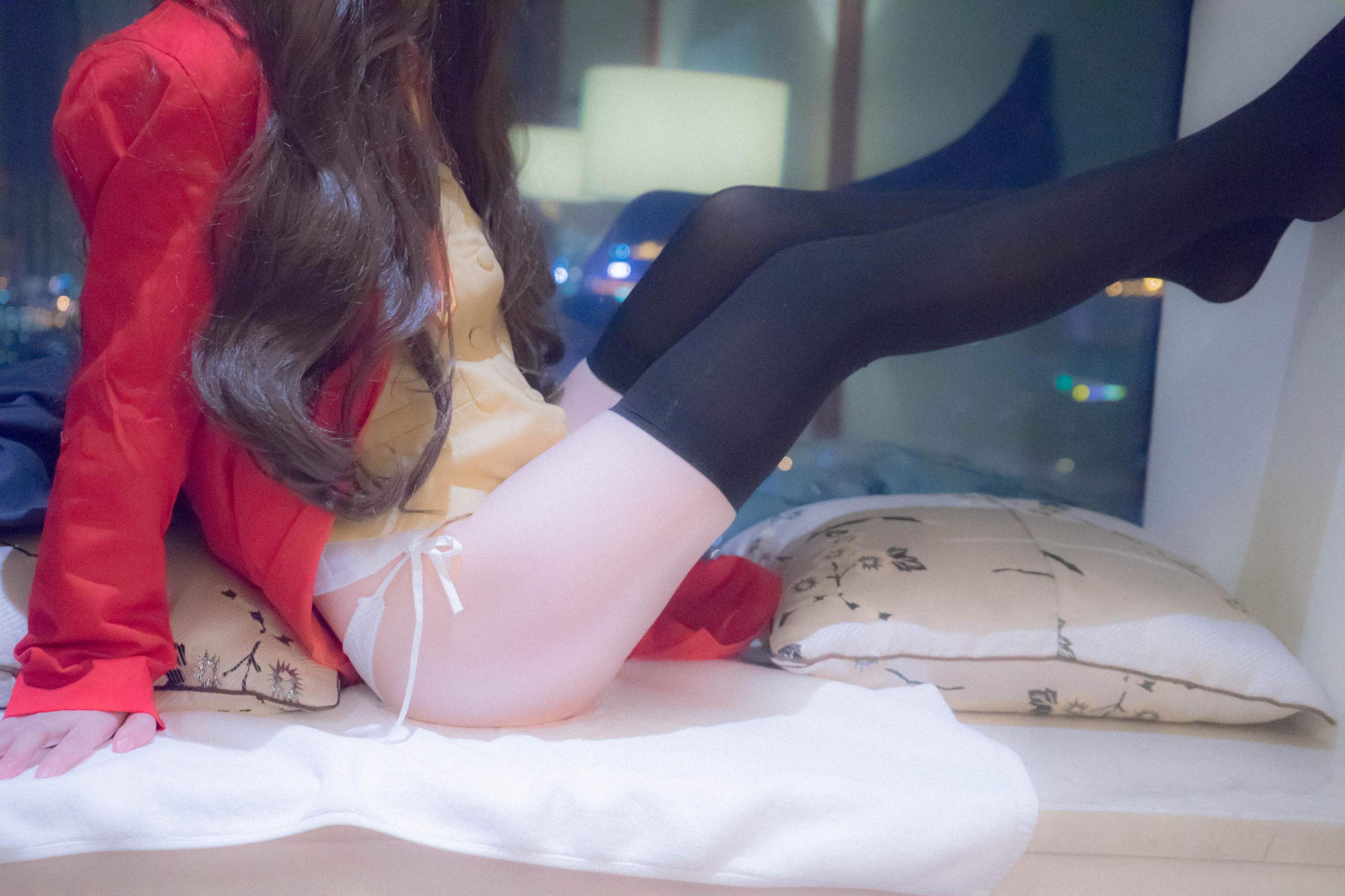 '[cosplay] Thiếu Nữ Điện Ảnh - Fate T远坂凛: Phục Hồi Nhân Vật Đầy Đủ 72P'
