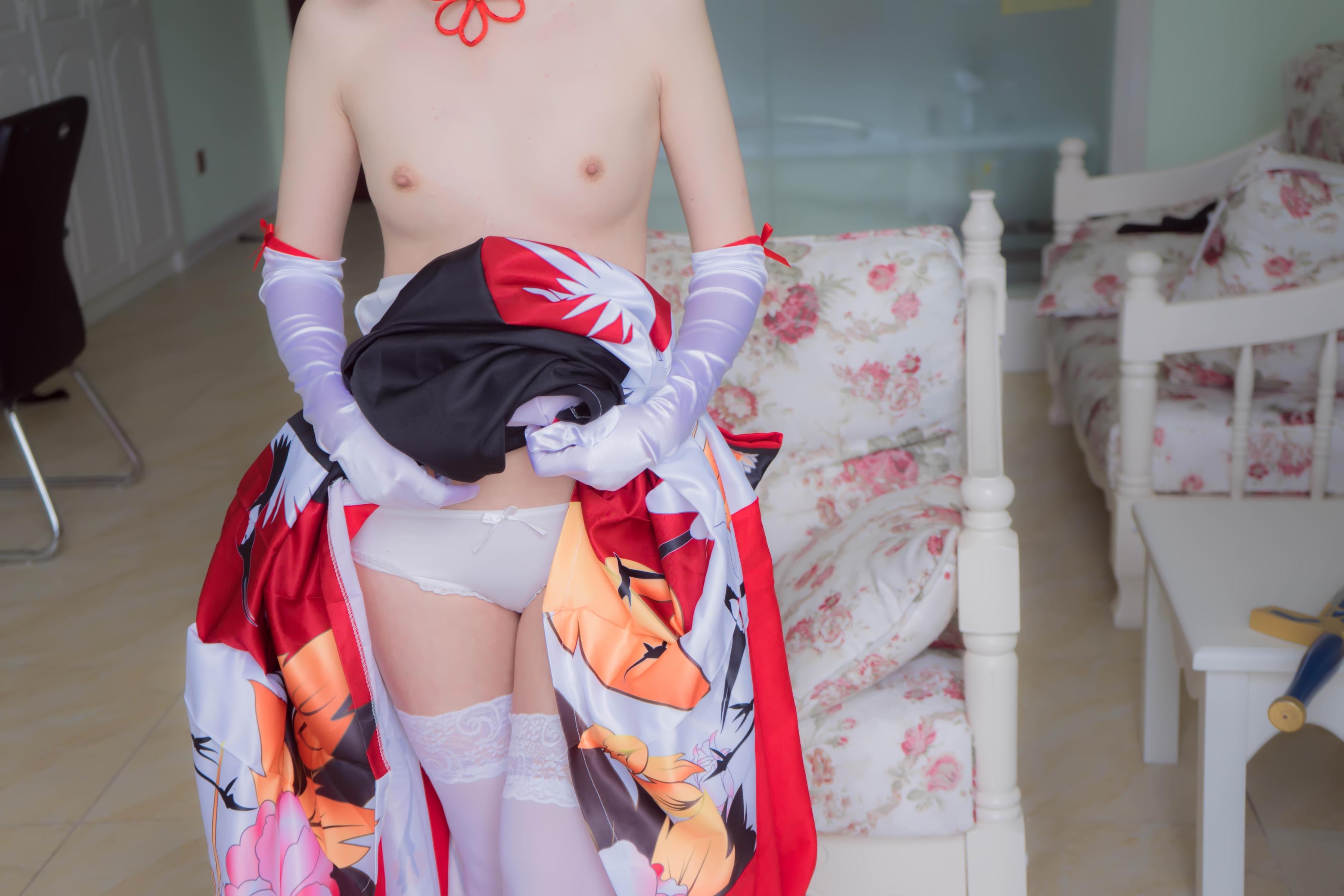 [Cosplay] Girl Movie - Fate Saber Crane Dress: Large-Scale Character Recreation 75P