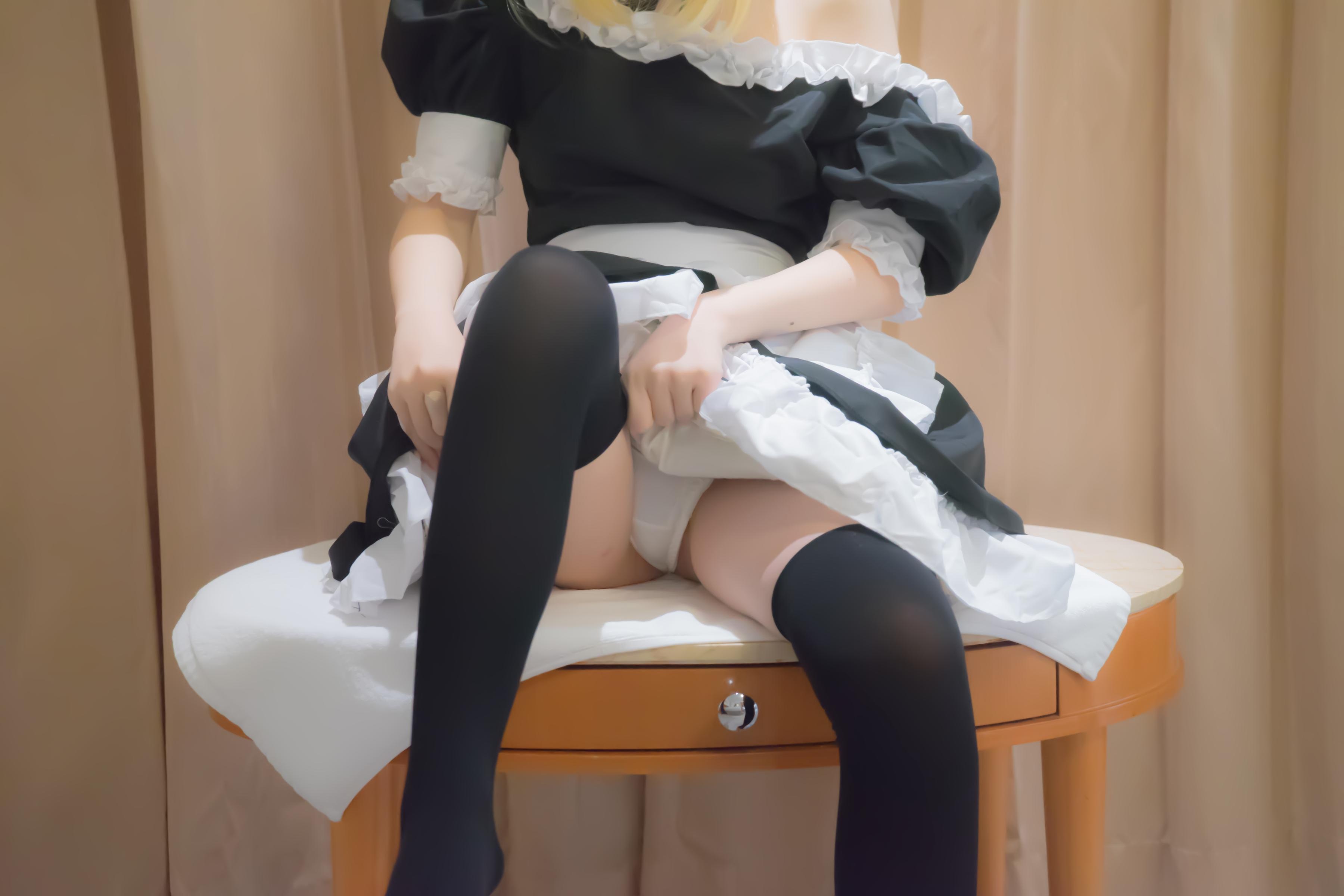 [คอสเพลย์] สาวน้อยภาพยนตร์ - Fate Saber เมด: การจำลองตัวละครขนาดใหญ่ 107P