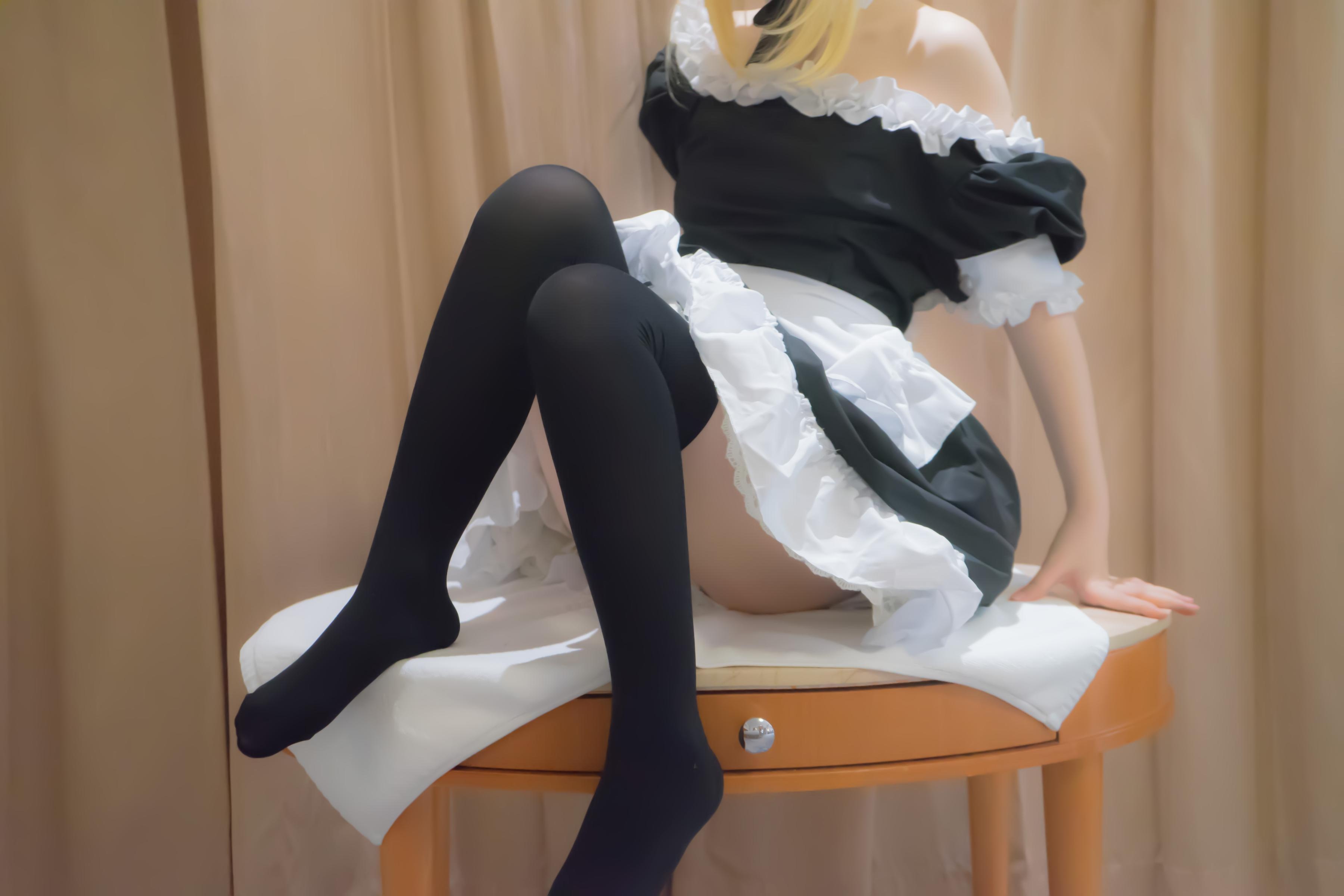 [คอสเพลย์] สาวน้อยภาพยนตร์ - Fate Saber เมด: การจำลองตัวละครขนาดใหญ่ 107P