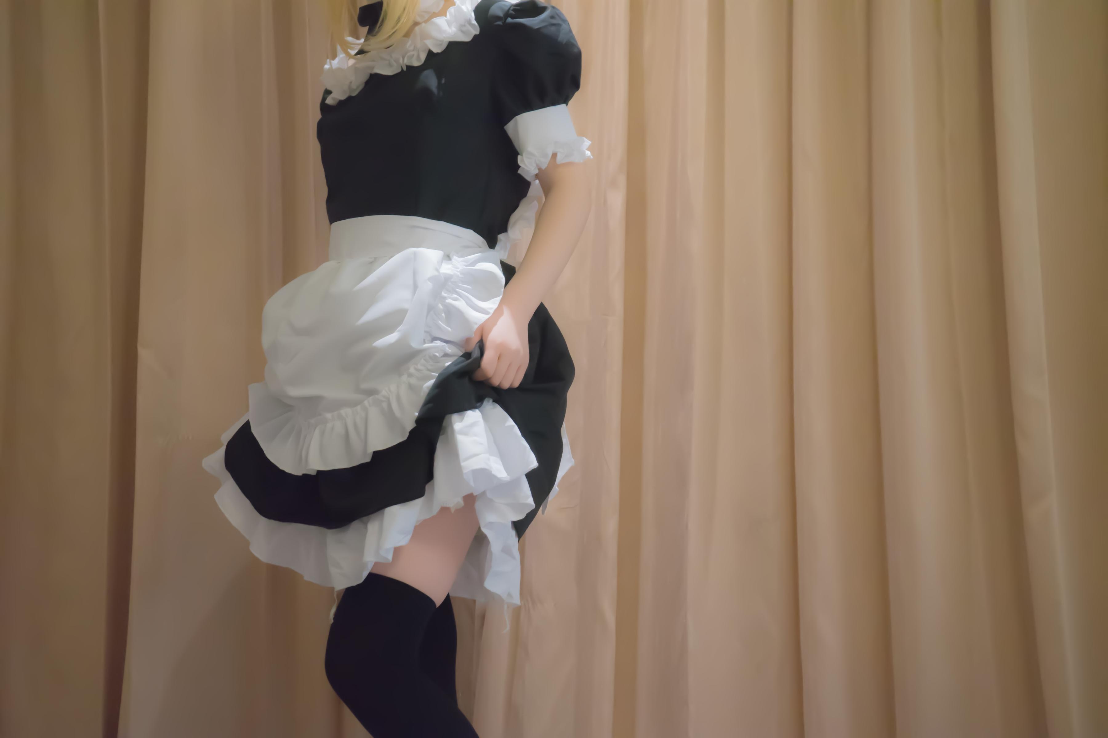 [Cosplay] Girl Movie - Fate Saber Maid: High-Scale Character Recreation 107P