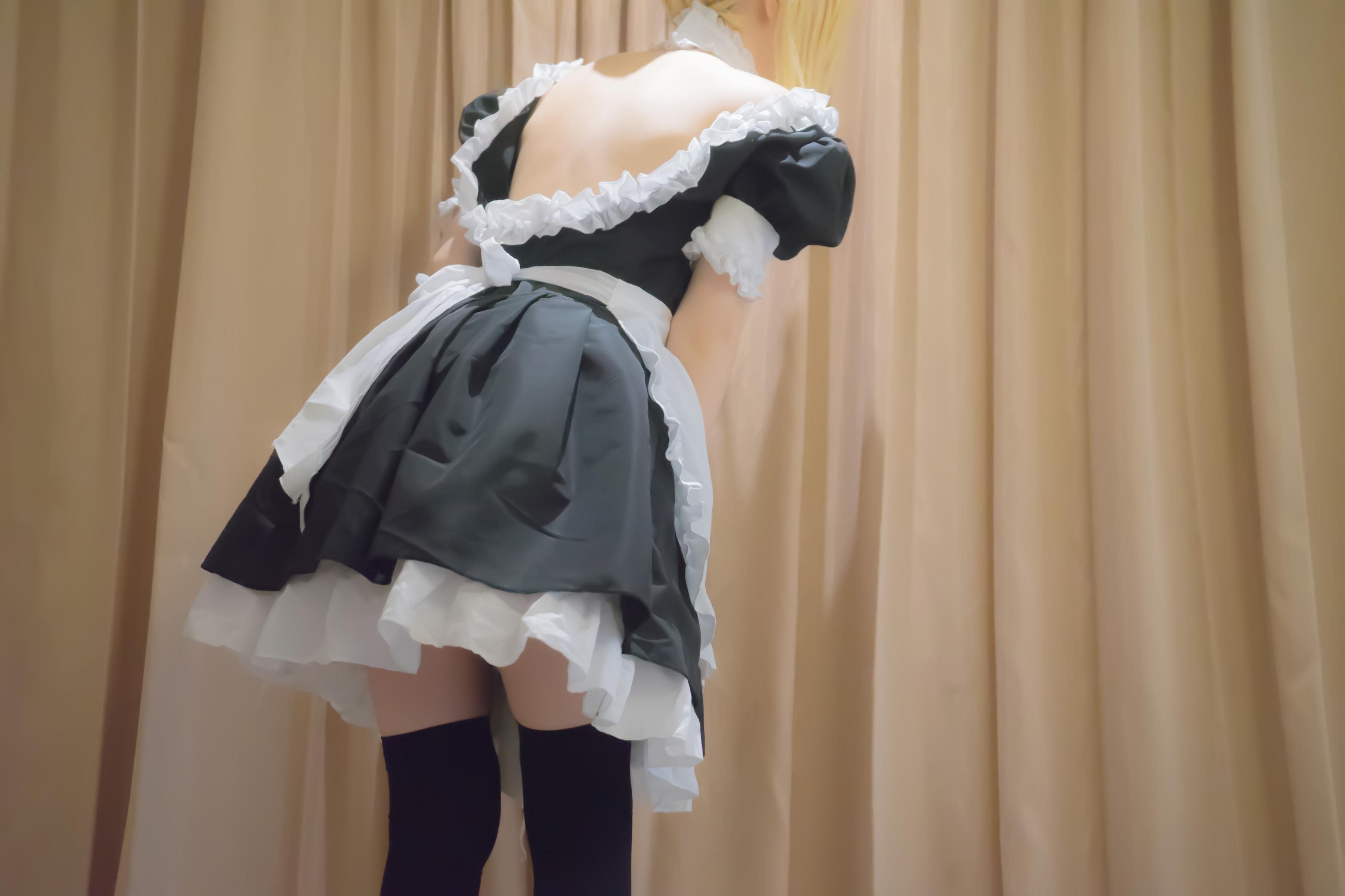 '[cosplay] Thiếu Nữ Điện Ảnh - Fate Saber Nữ Phục: Khôi Phục Nhân Vật Đầy Đủ 107P'