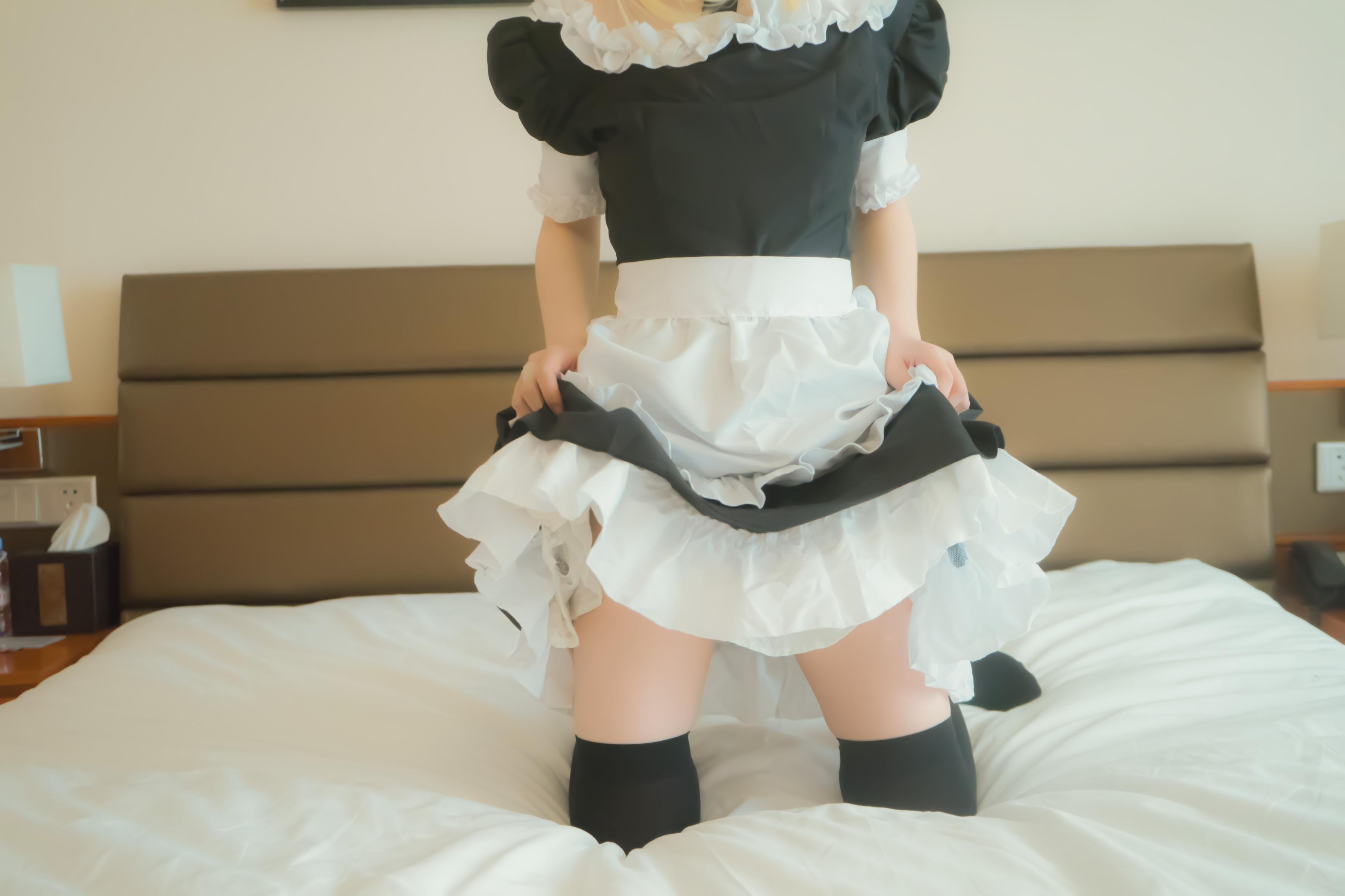 [Cosplay] Girl Movie - Fate Saber Maid: High-Scale Character Recreation 107P