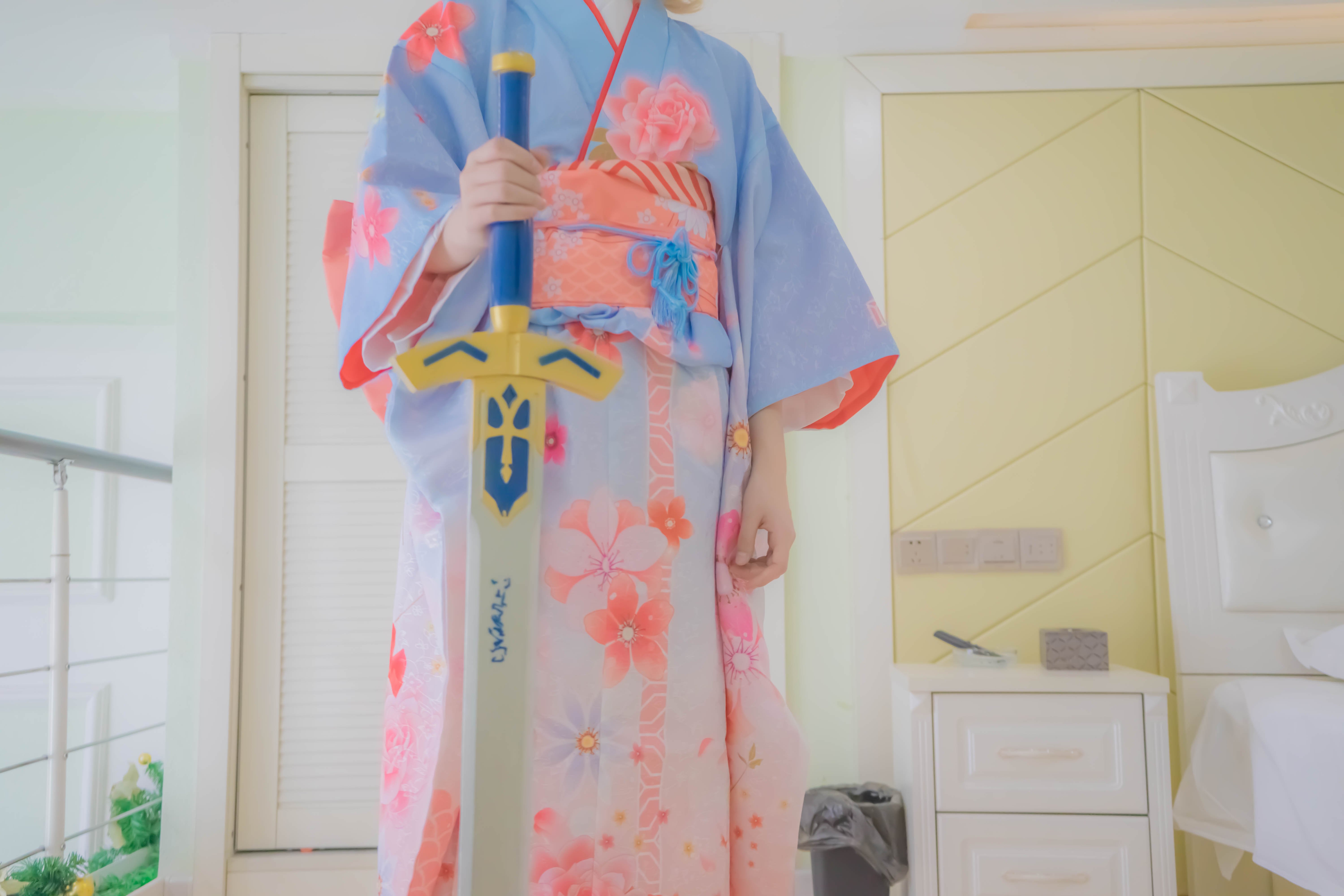 [Cosplay] Girl Movie - Fate Saber in Traditional Kimono: High-Scale Character Recreation 88P