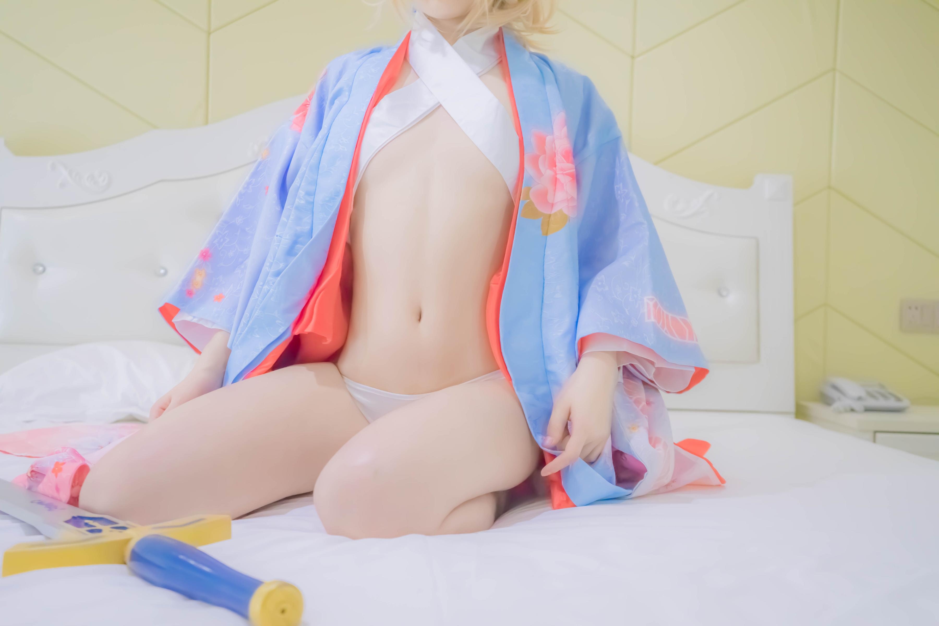 [Cosplay] Girl Movie - Fate Saber in Traditional Kimono: High-Scale Character Recreation 88P