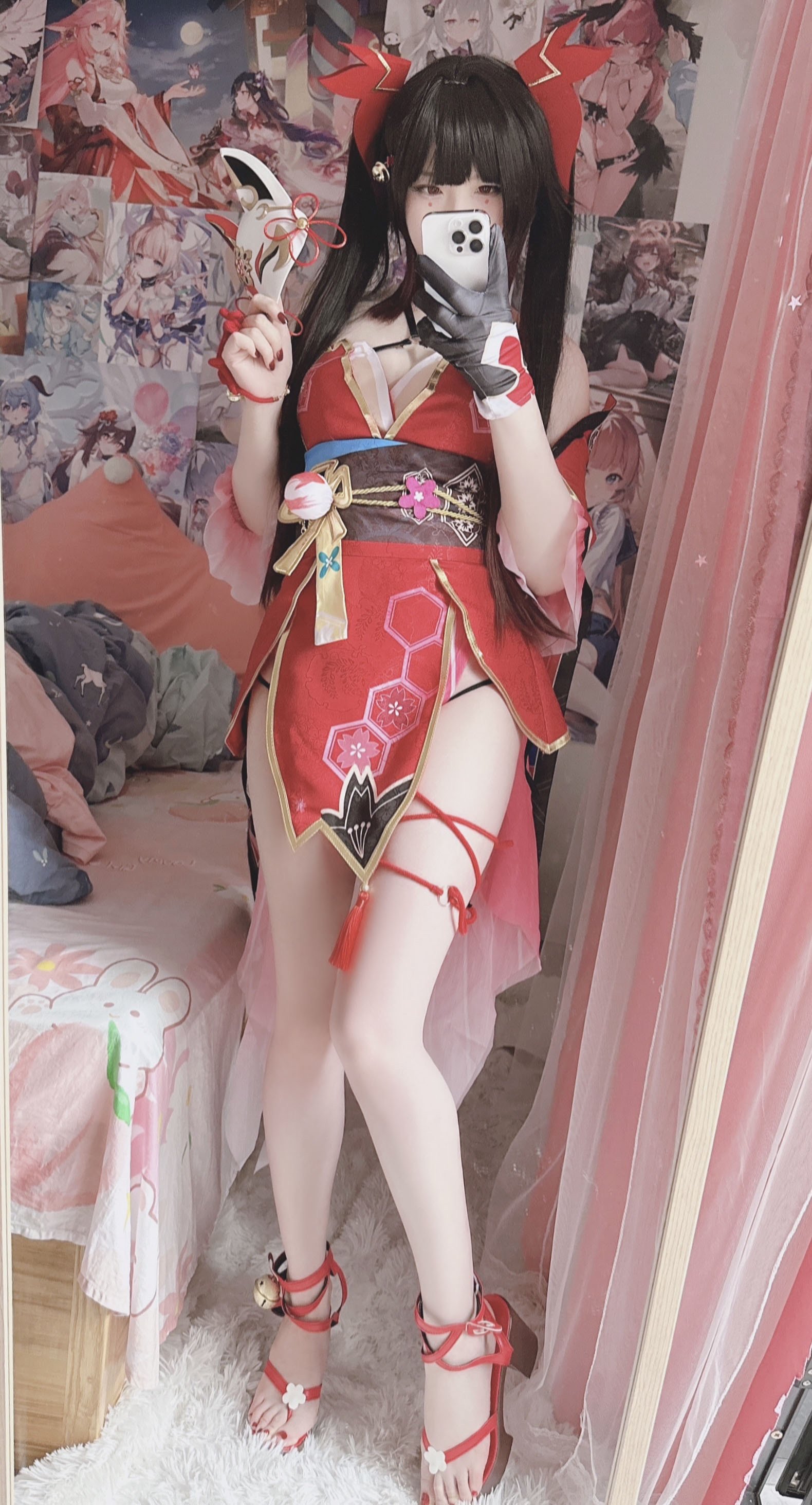 [Cosplay] Xi Daidai - Honkai: Star Rail Hanabi: Bold Red Dress Recreation 22P1V