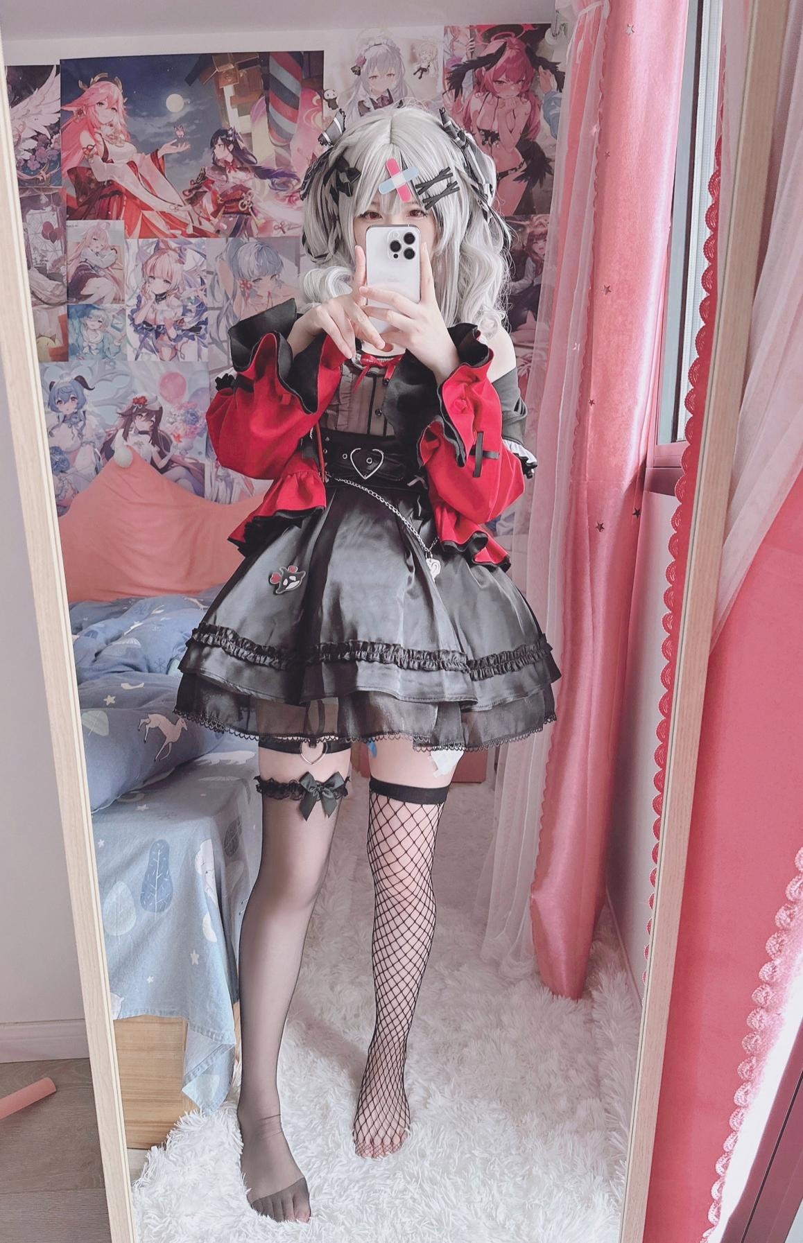 【コスプレ】習呆呆 - 沙花叉クロヱ：黒ストッキング露点大尺度再現 13P