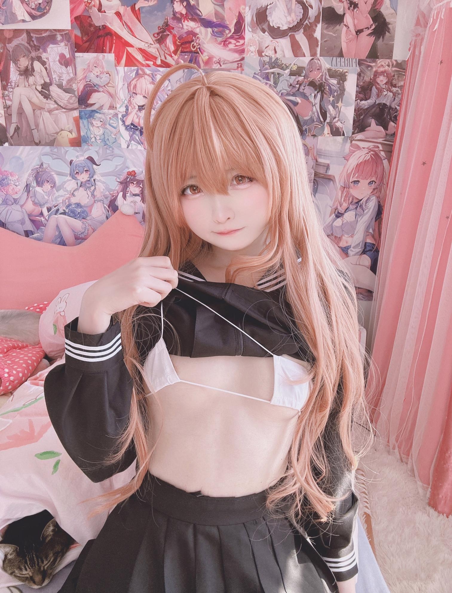 [Cosplay] Shy Daze - Taiga Aisaka: Bold Uniform and Black Stockings 20P1V